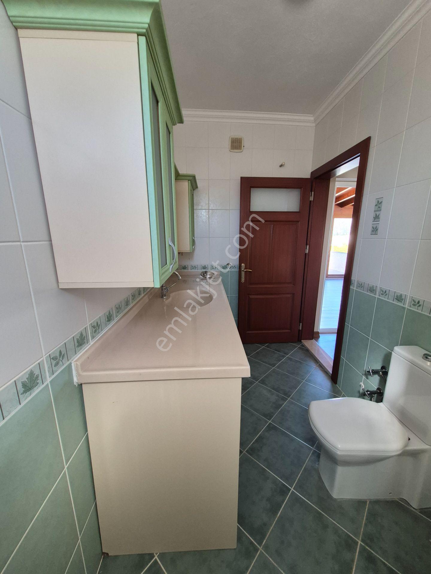 Bodrum Turgutreis Merkezde Satılık 3+2 Müstakil Villa - Görsel 12