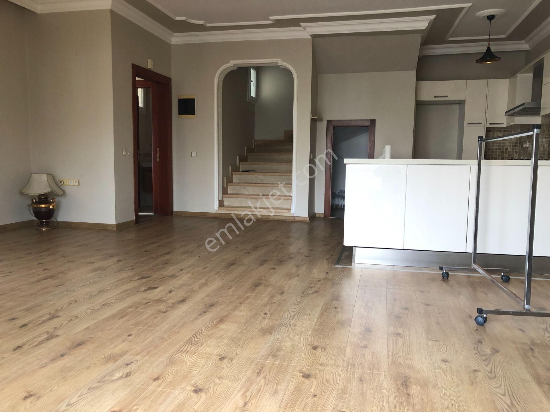 Bodrum Turgutreis Merkezde Satılık 3+2 Müstakil Villa - Görsel 14