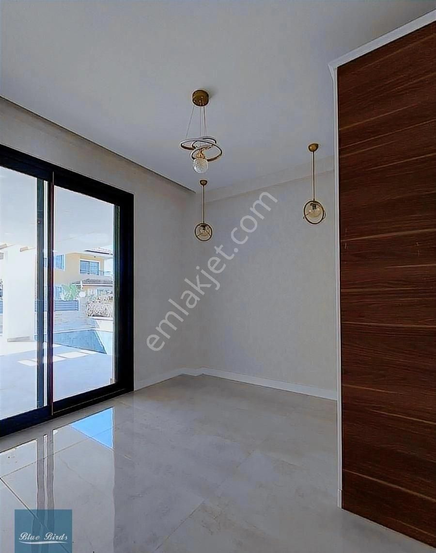 Kuşadası Satılık Konsept 4+1 Özel Havuzlu Mustakil Villa - Görsel 9