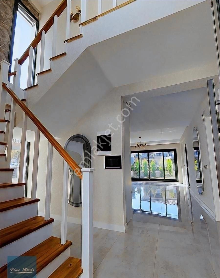 Kuşadası Satılık Konsept 4+1 Özel Havuzlu Mustakil Villa - Görsel 6