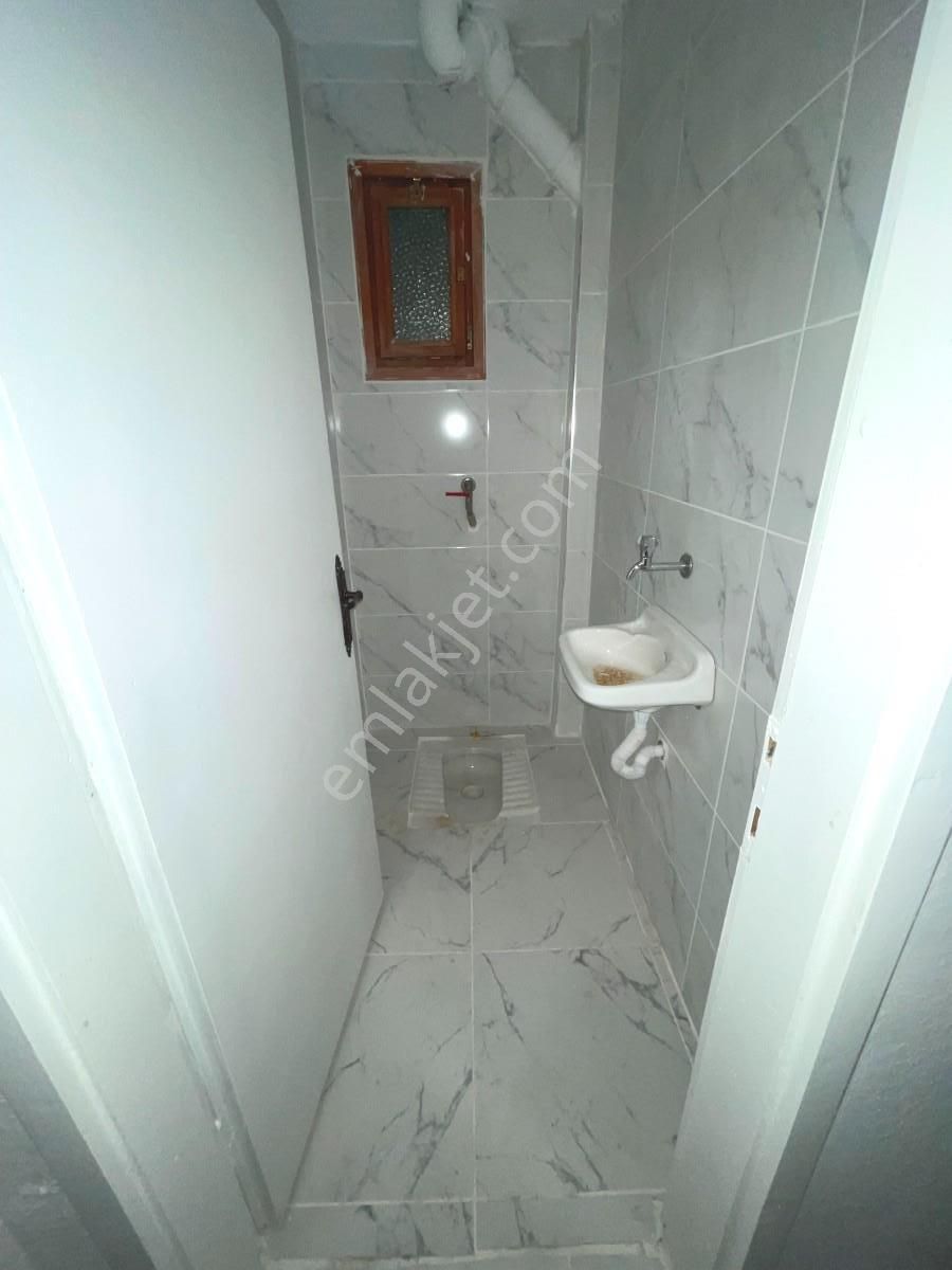 Wc Yenilendi , Mutfak Kombi Yenilendi , Boya Ve Parke Silistre - Görsel 12