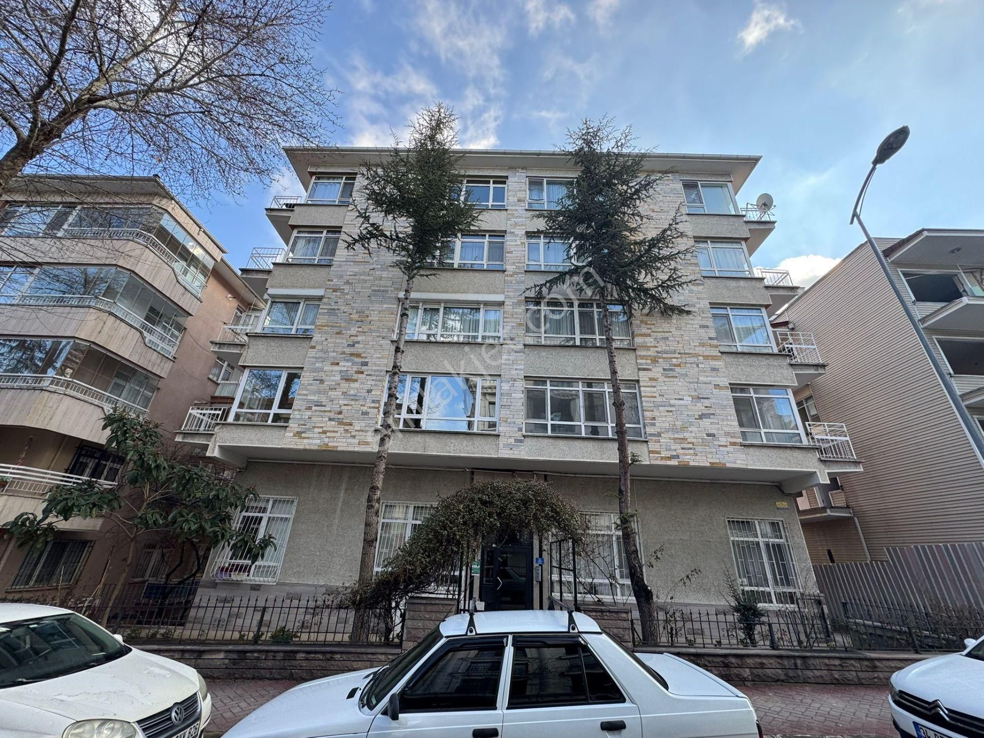 Ayrancı Meneviş Sokakta Otoparklı, Full Yapılı, Masrafsız 3+1