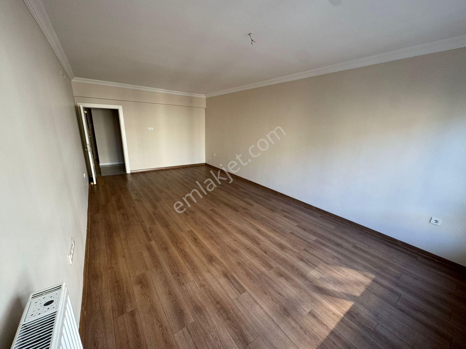 Ayrancı Meneviş Sokakta Otoparklı, Full Yapılı, Masrafsız 3+1 - Görsel 13