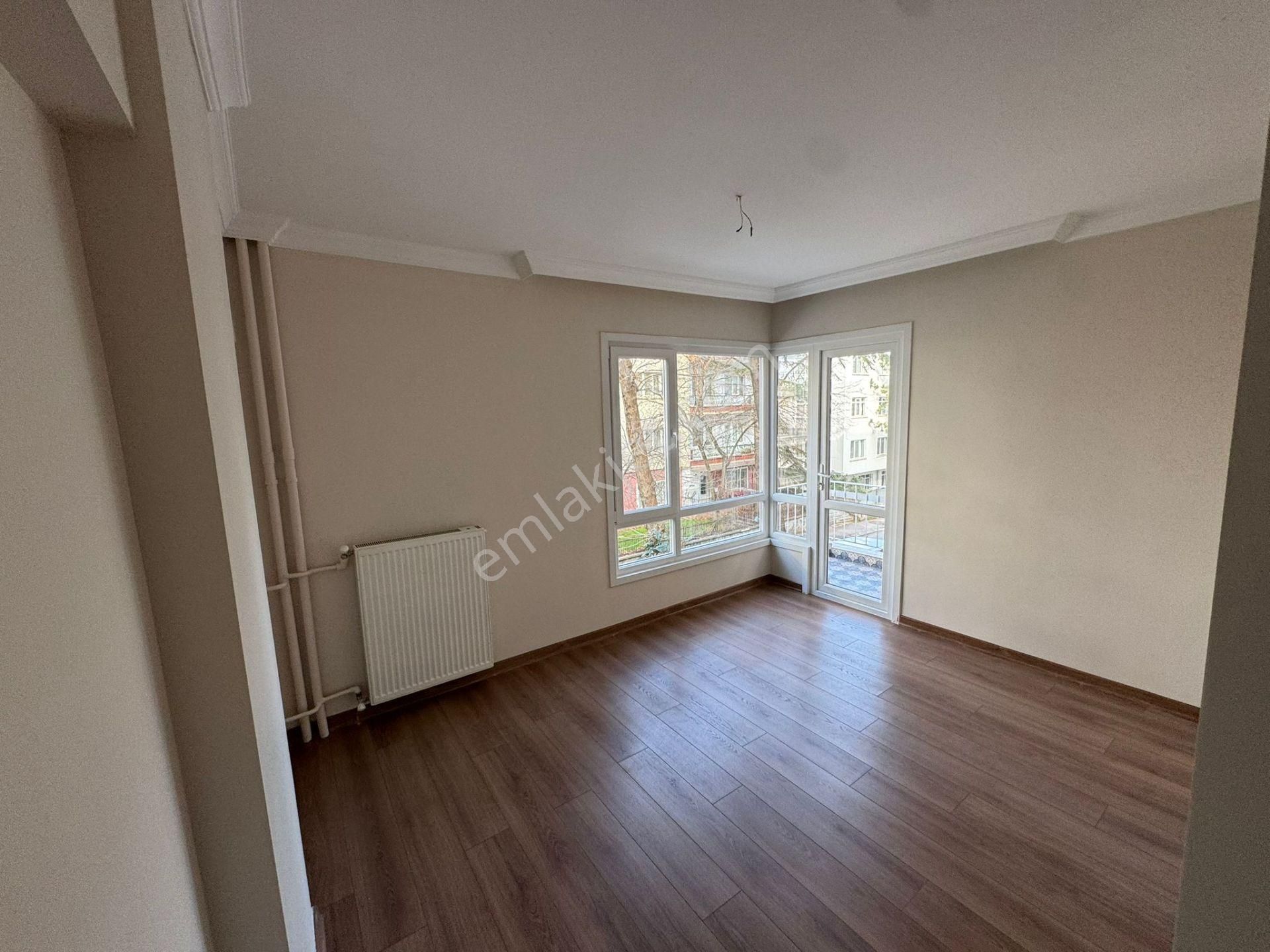 Ayrancı Meneviş Sokakta Otoparklı, Full Yapılı, Masrafsız 3+1 - Görsel 15