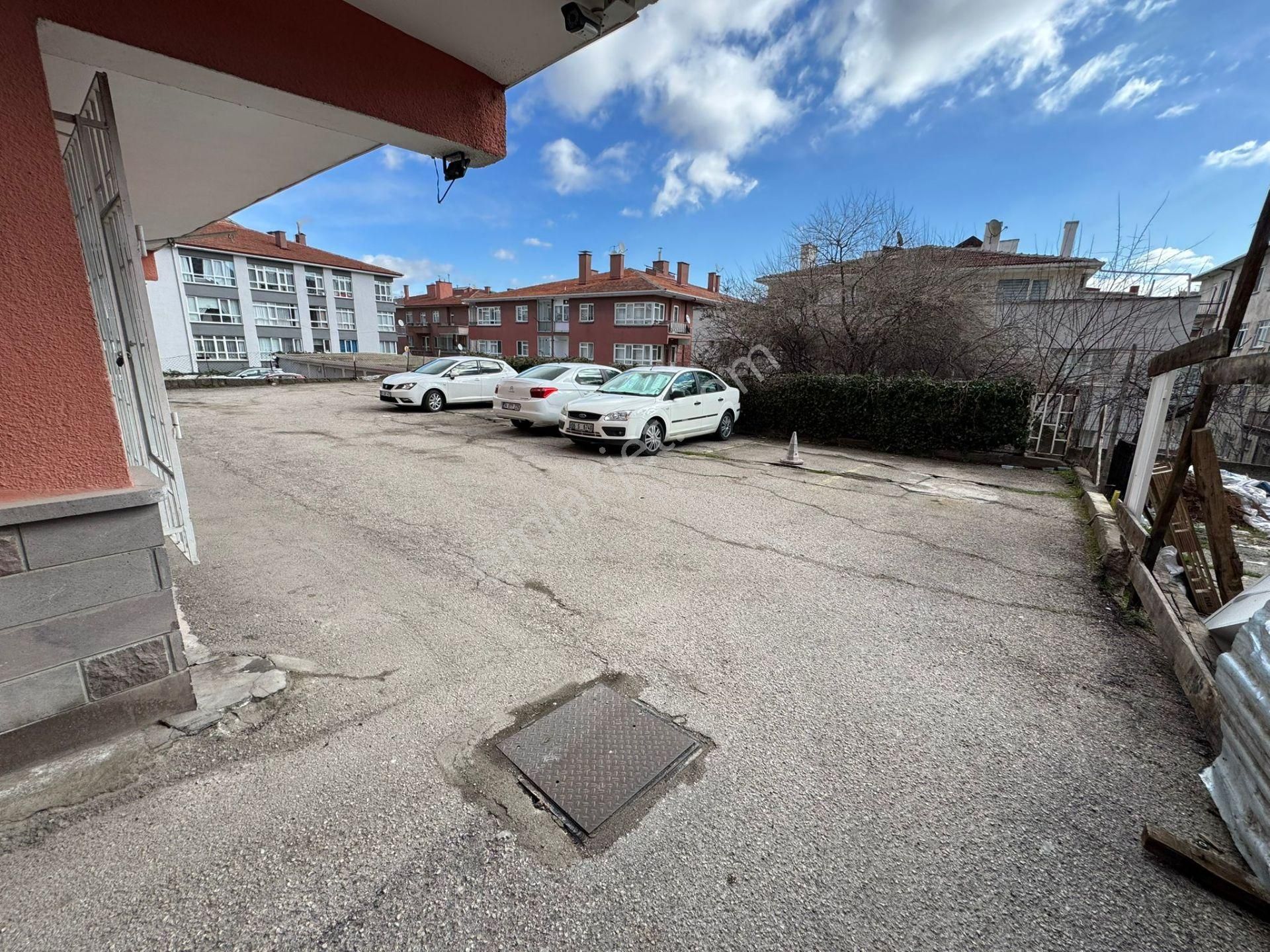 Ayrancı Meneviş Sokakta Otoparklı, Full Yapılı, Masrafsız 3+1 - Görsel 4