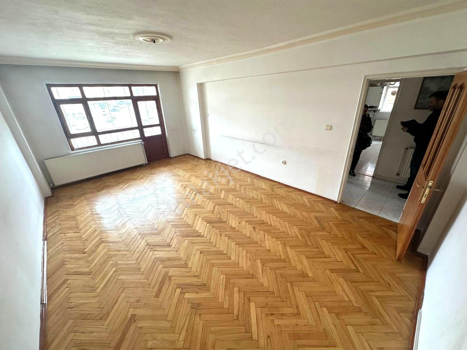 Bengi Nikah Salonu Karşısın'da 3+1ön Cephe 2 Balkonlu Fırsat Daire - Görsel 11