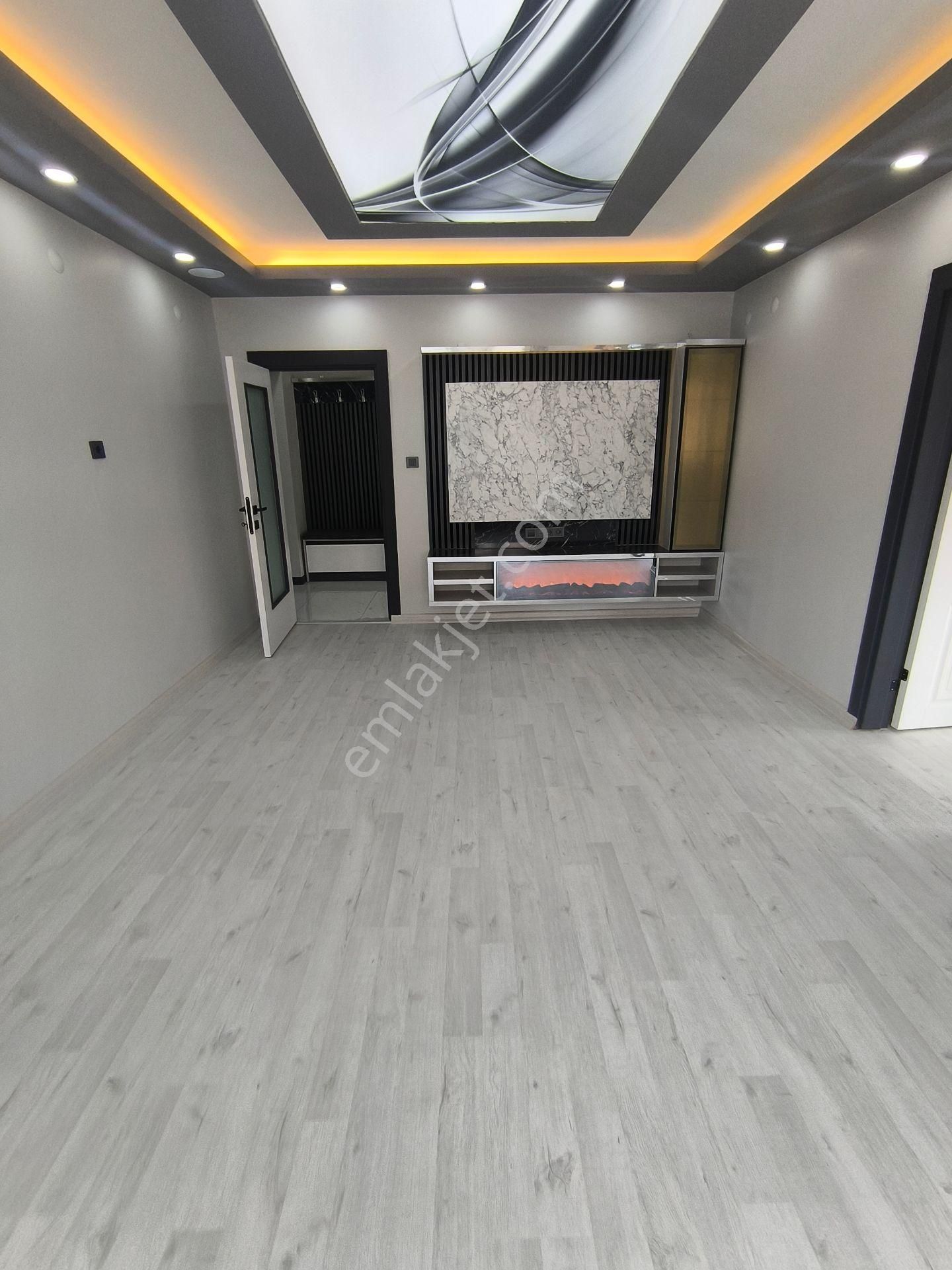 Anadolu'dan Maraşal Çakmak'ta 3+1 120m2 Kombili Orta Katta Full - Görsel 18