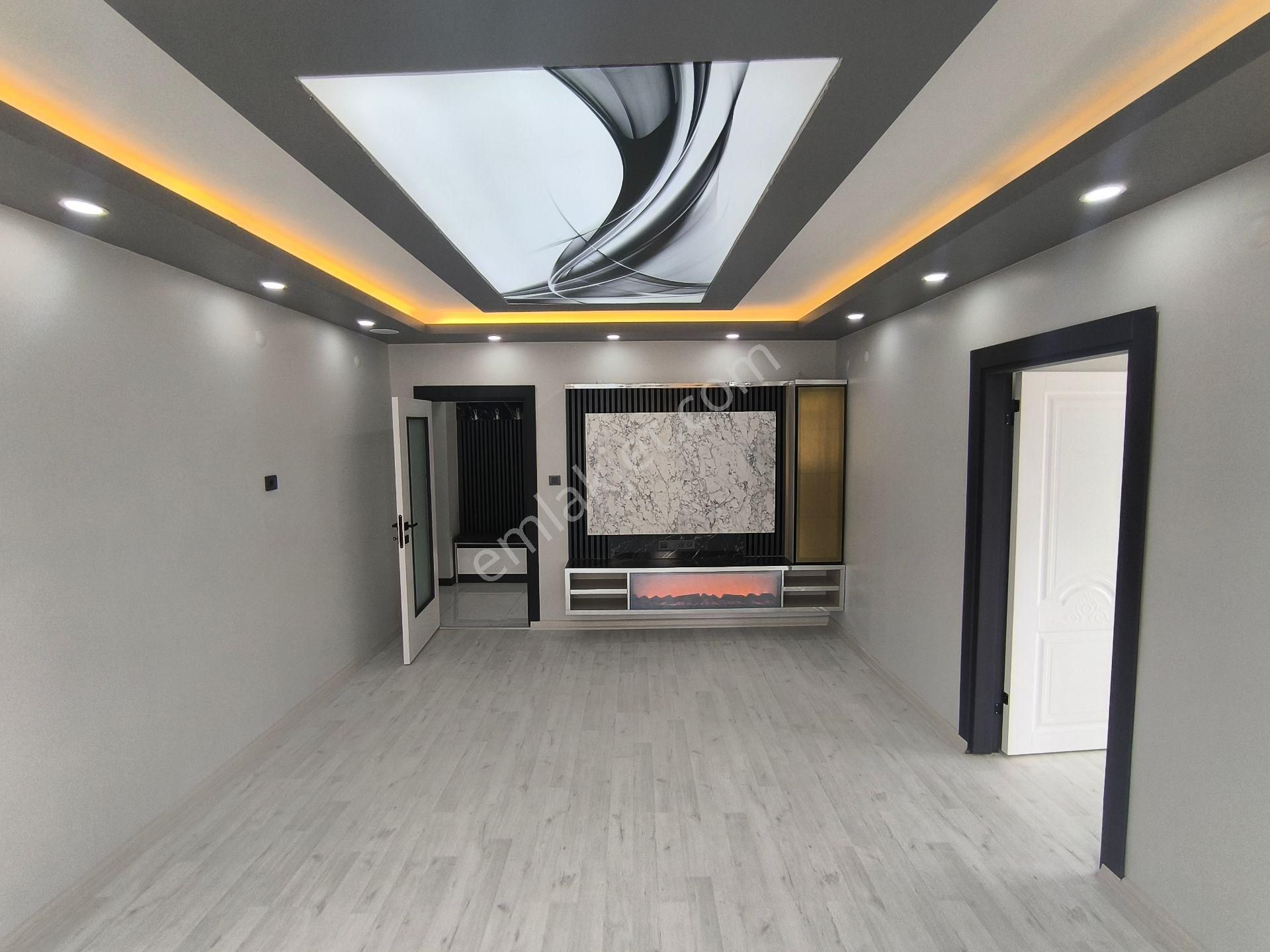 Anadolu'dan Maraşal Çakmak'ta 3+1 120m2 Kombili Orta Katta Full - Görsel 17