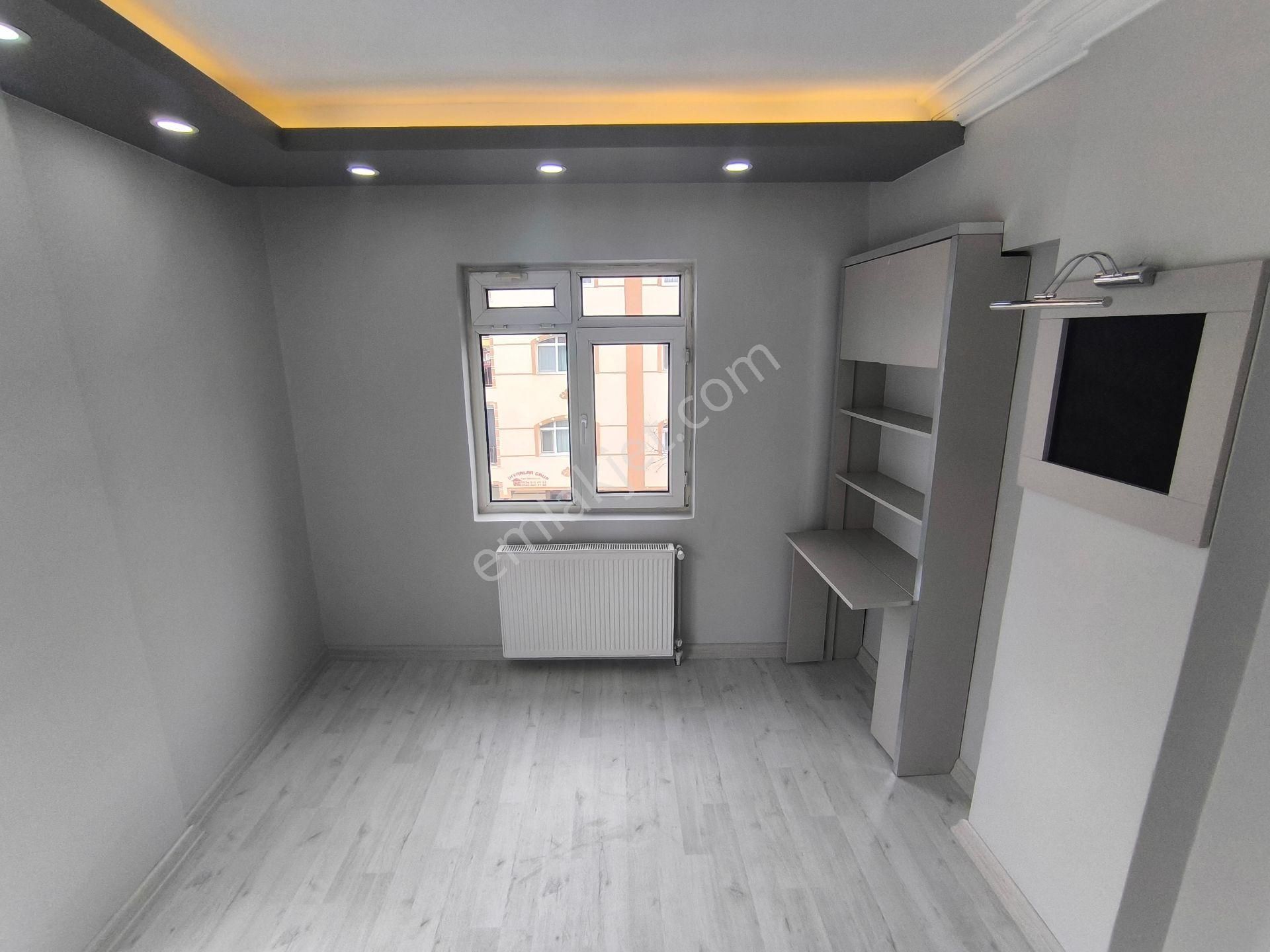 Anadolu'dan Maraşal Çakmak'ta 3+1 120m2 Kombili Orta Katta Full - Görsel 14