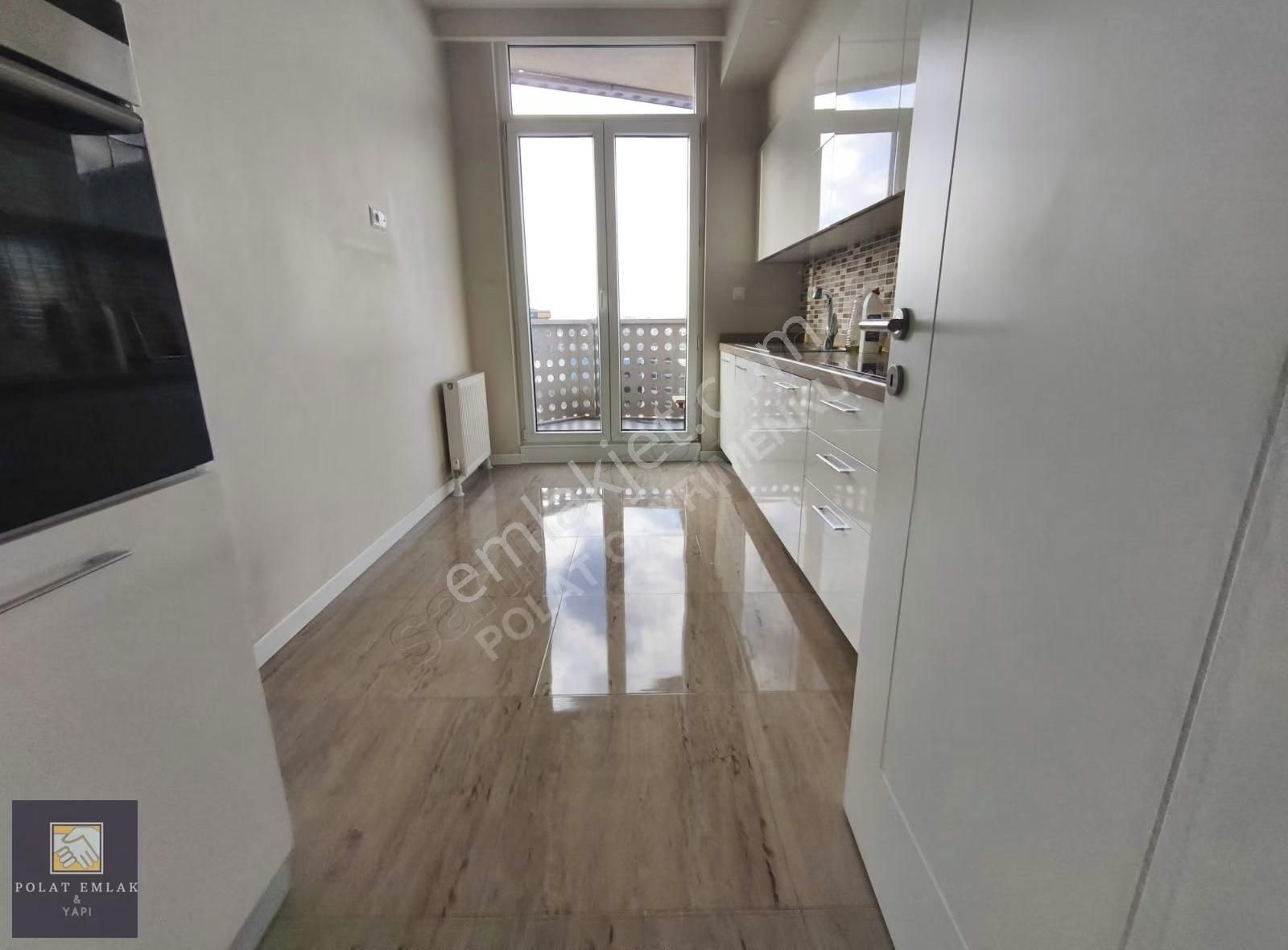 Selcuklu Vadi 3+1 Buyuk Tip Cift Cepheli 180m2