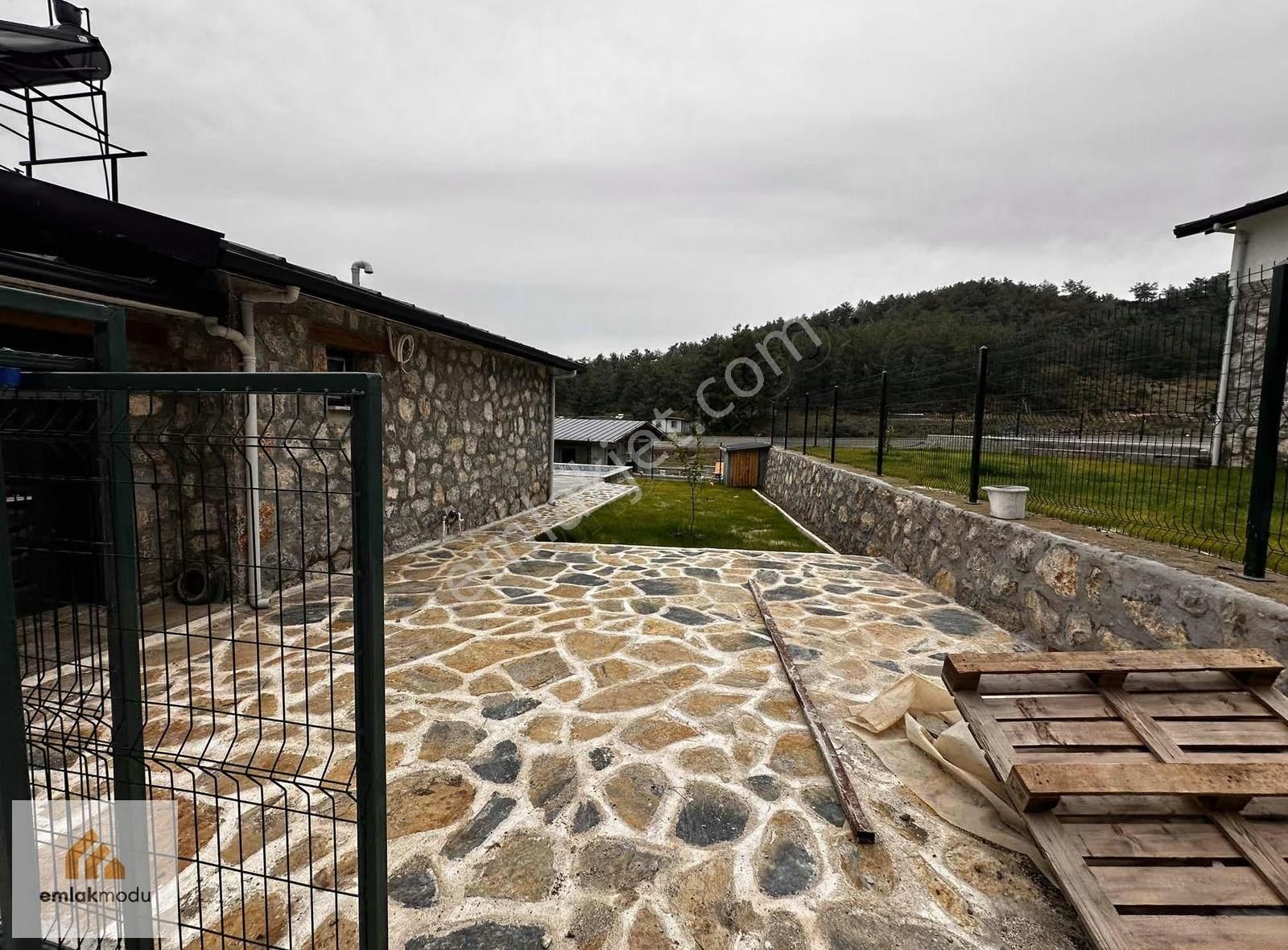 Fethiye Foça Mevkii 2+1 Eşyasız Taş Villa - Görsel 18