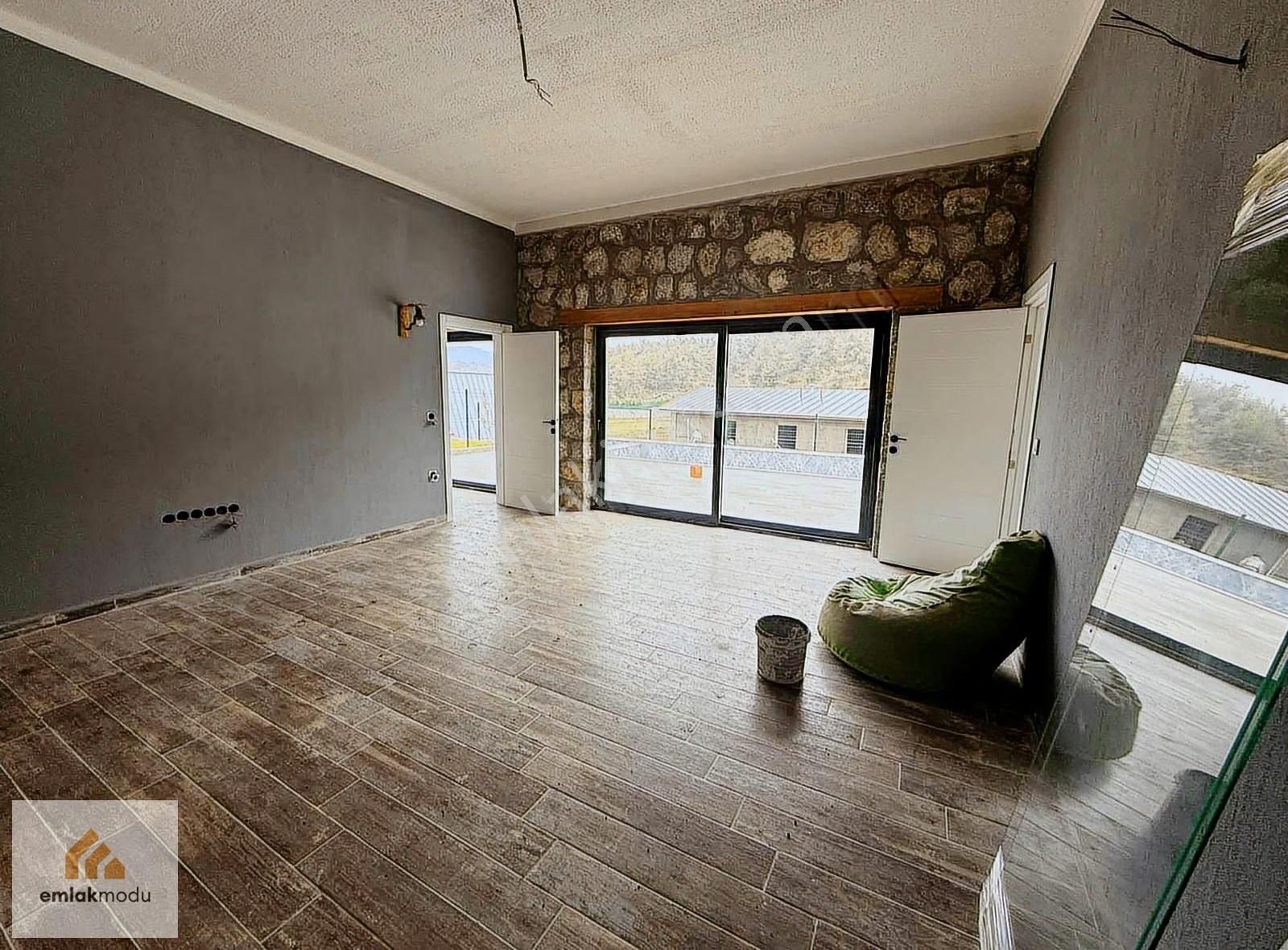 Fethiye Foça Mevkii 2+1 Eşyasız Taş Villa - Görsel 22