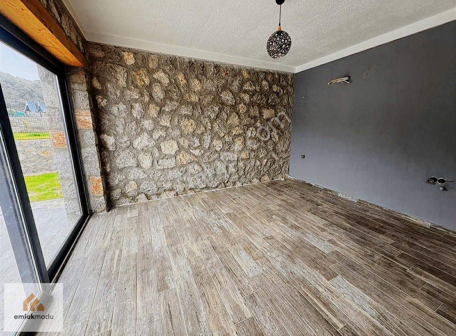 Fethiye Foça Mevkii 2+1 Eşyasız Taş Villa - Görsel 3