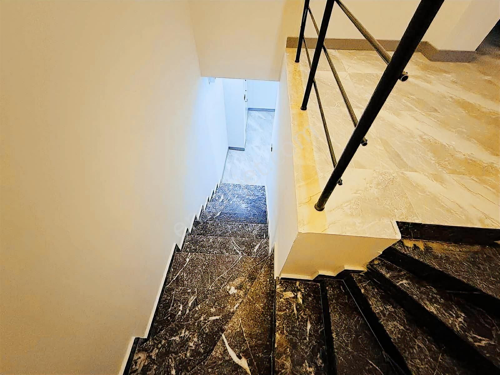 Yeni Çınardan Manzaralı Yeni Bina Sıfır 5+1 Dublex...!!! - Görsel 9