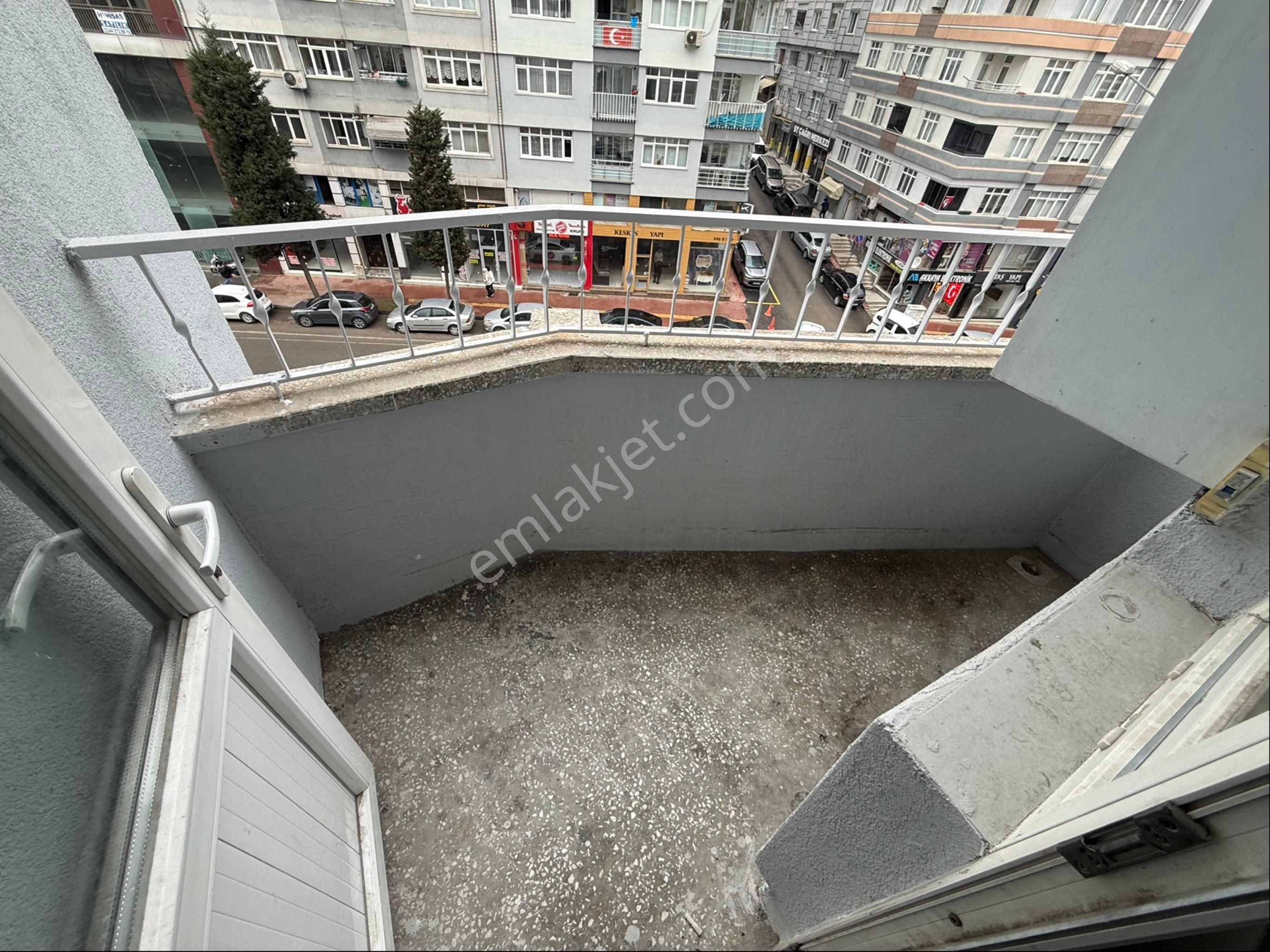 Evim-nur’dan Liman Mh 3+1 155 M2 3.kat Asansörlü Caddeye Cephe Fırsat Daire - Görsel 4