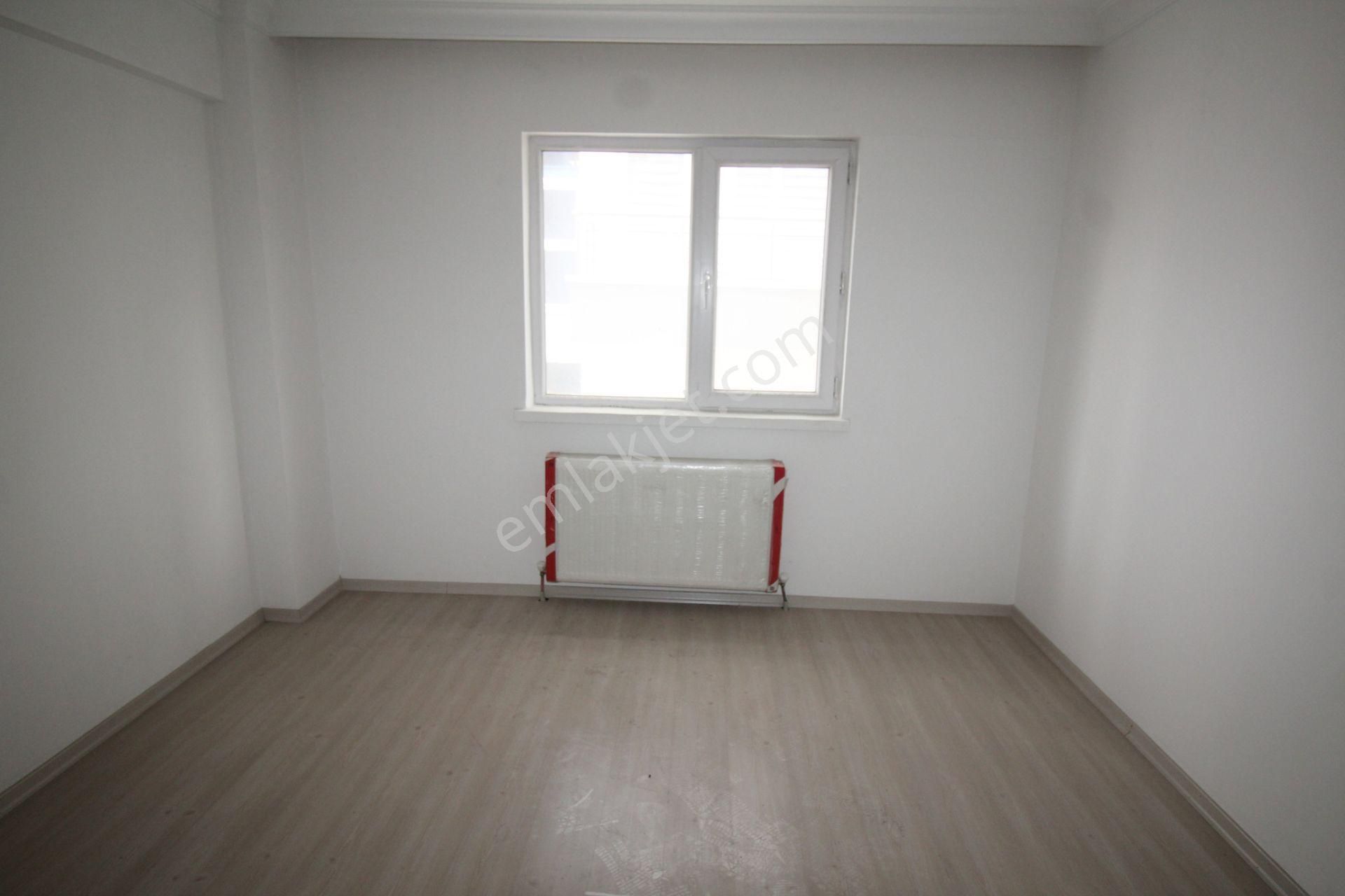 Krc'den Cadde Üzeri Başkentray'a Trene Okula Yürüme Mesafesinde 3+1 Kiralık Daire - Görsel 10