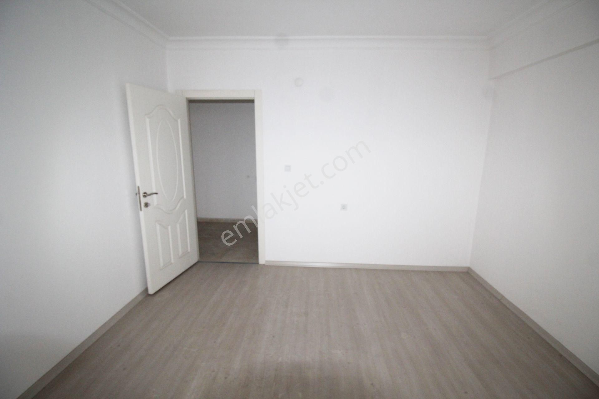 Krc'den Cadde Üzeri Başkentray'a Trene Okula Yürüme Mesafesinde 3+1 Kiralık Daire - Görsel 11