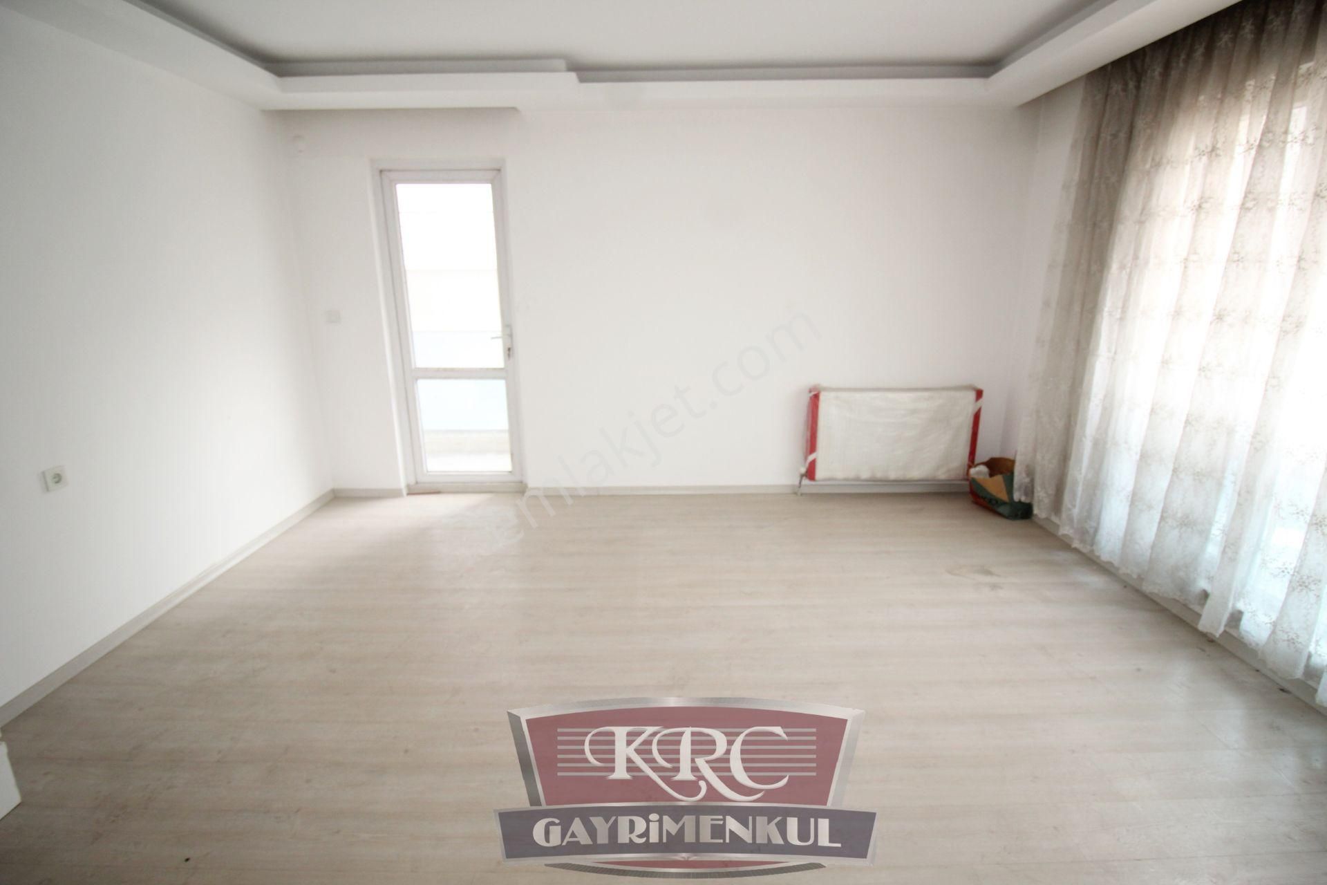 Krc'den Cadde Üzeri Başkentray'a Trene Okula Yürüme Mesafesinde 3+1 Kiralık Daire