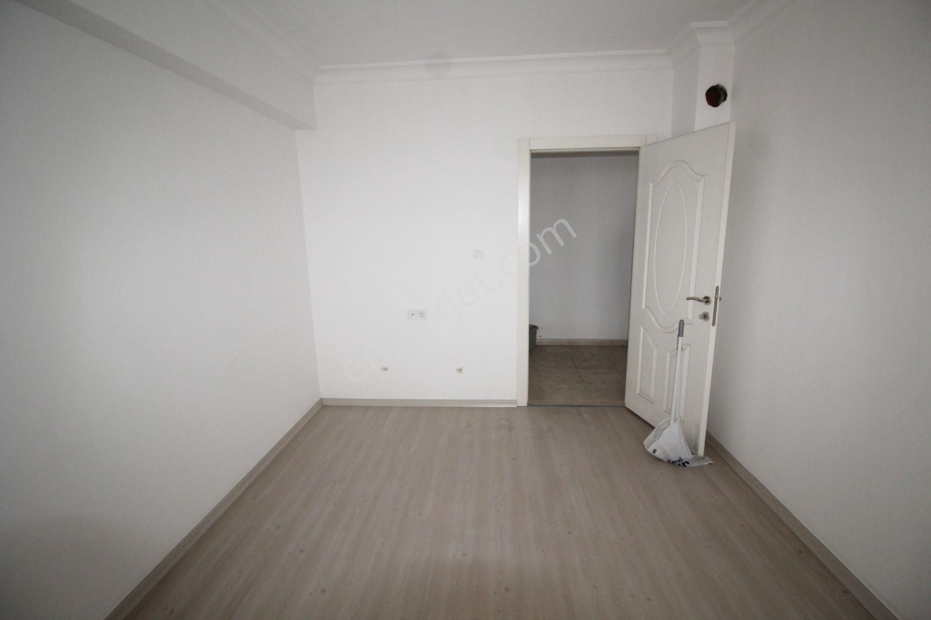 Krc'den Cadde Üzeri Başkentray'a Trene Okula Yürüme Mesafesinde 3+1 Kiralık Daire - Görsel 13