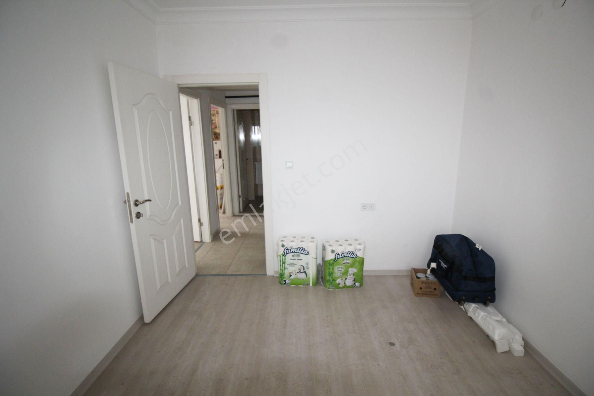 Krc'den Cadde Üzeri Başkentray'a Trene Okula Yürüme Mesafesinde 3+1 Kiralık Daire - Görsel 15