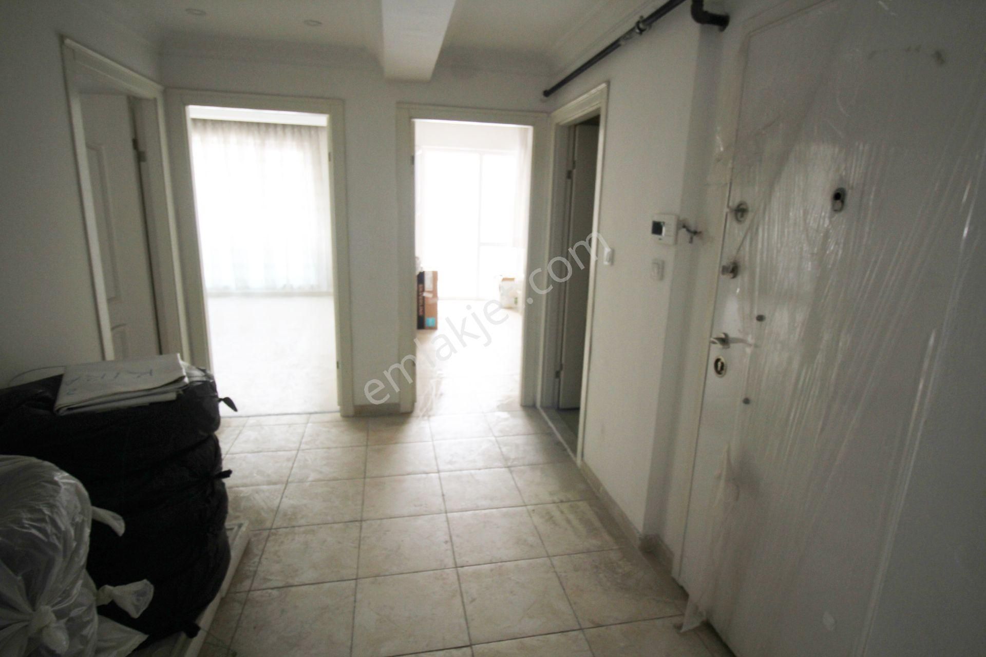 Krc'den Cadde Üzeri Başkentray'a Trene Okula Yürüme Mesafesinde 3+1 Kiralık Daire - Görsel 16