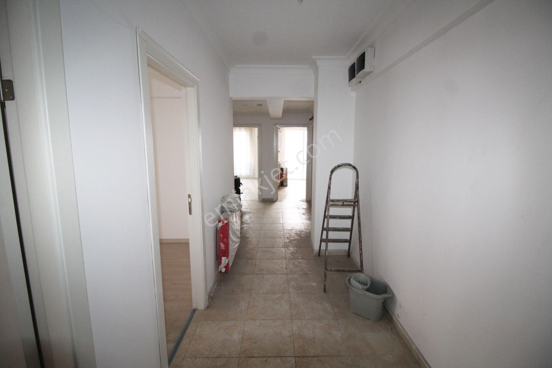 Krc'den Cadde Üzeri Başkentray'a Trene Okula Yürüme Mesafesinde 3+1 Kiralık Daire - Görsel 17