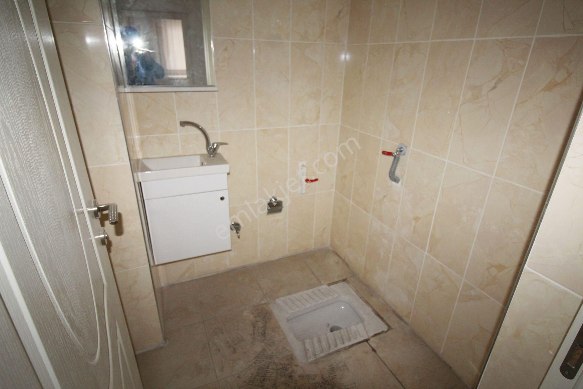 Krc'den Cadde Üzeri Başkentray'a Trene Okula Yürüme Mesafesinde 3+1 Kiralık Daire - Görsel 20