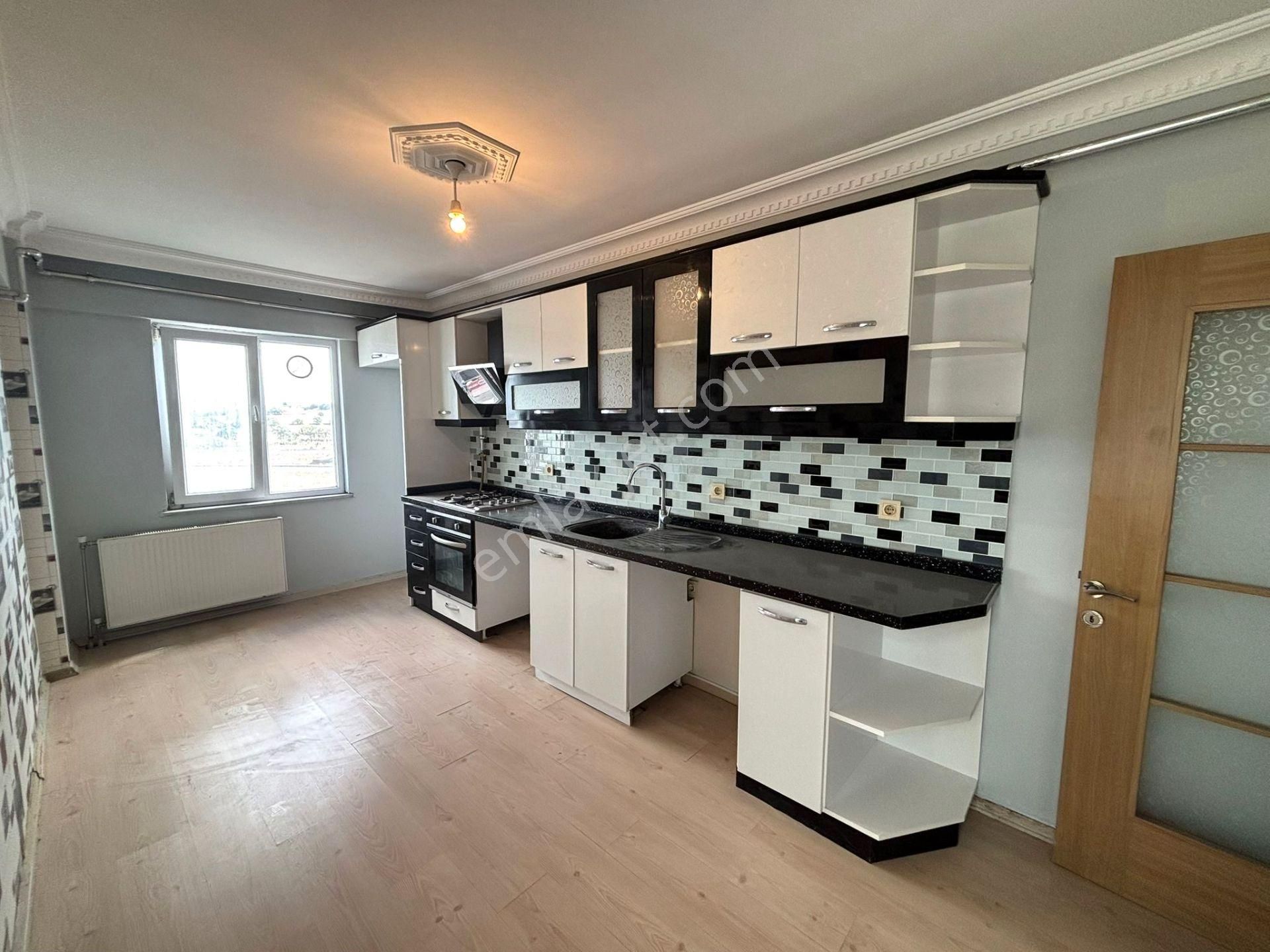 **eryıldız İnşaat'tan**fevzipaşa Mah.güveniş Caddesinde İskanlı 145m2 Lüx 3+1** - Görsel 15