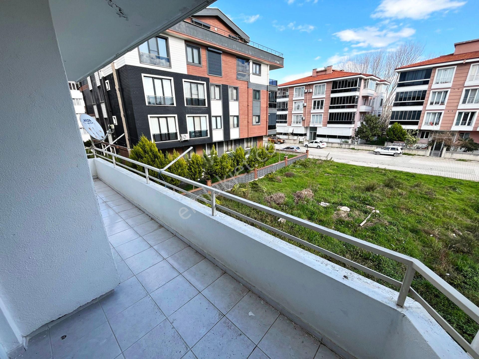 🛑🛑 Aktiften Akçay'da Satılık Denize Yakın Ön Cephe Arakat Geniş Çift Balkonlu 2+1 Daire - Görsel 30