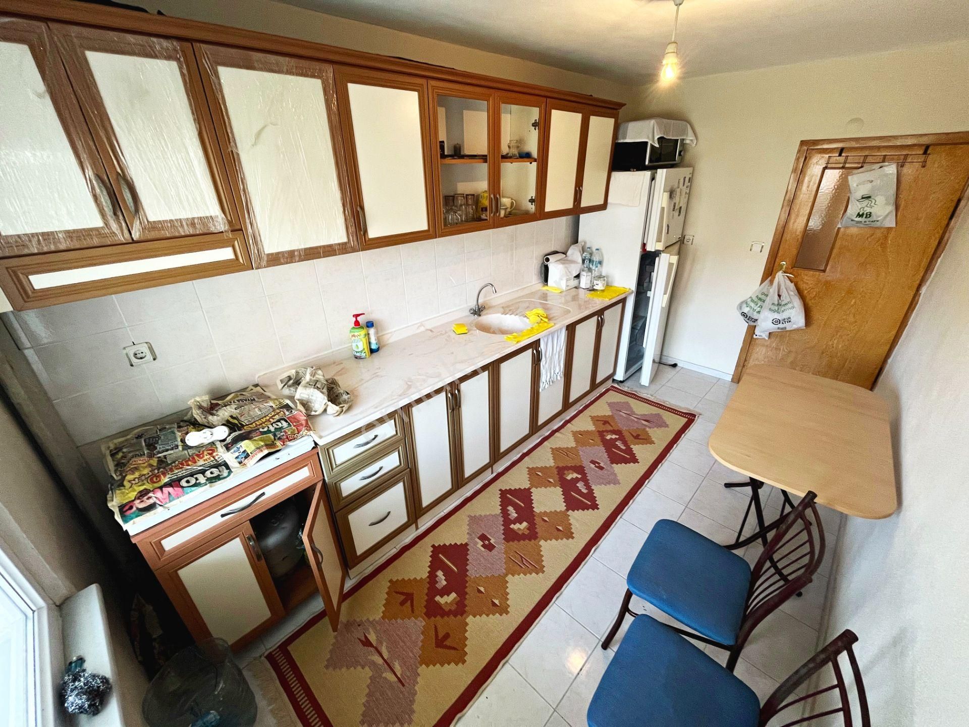 🛑🛑 Aktiften Akçay'da Satılık Denize Yakın Ön Cephe Arakat Geniş Çift Balkonlu 2+1 Daire