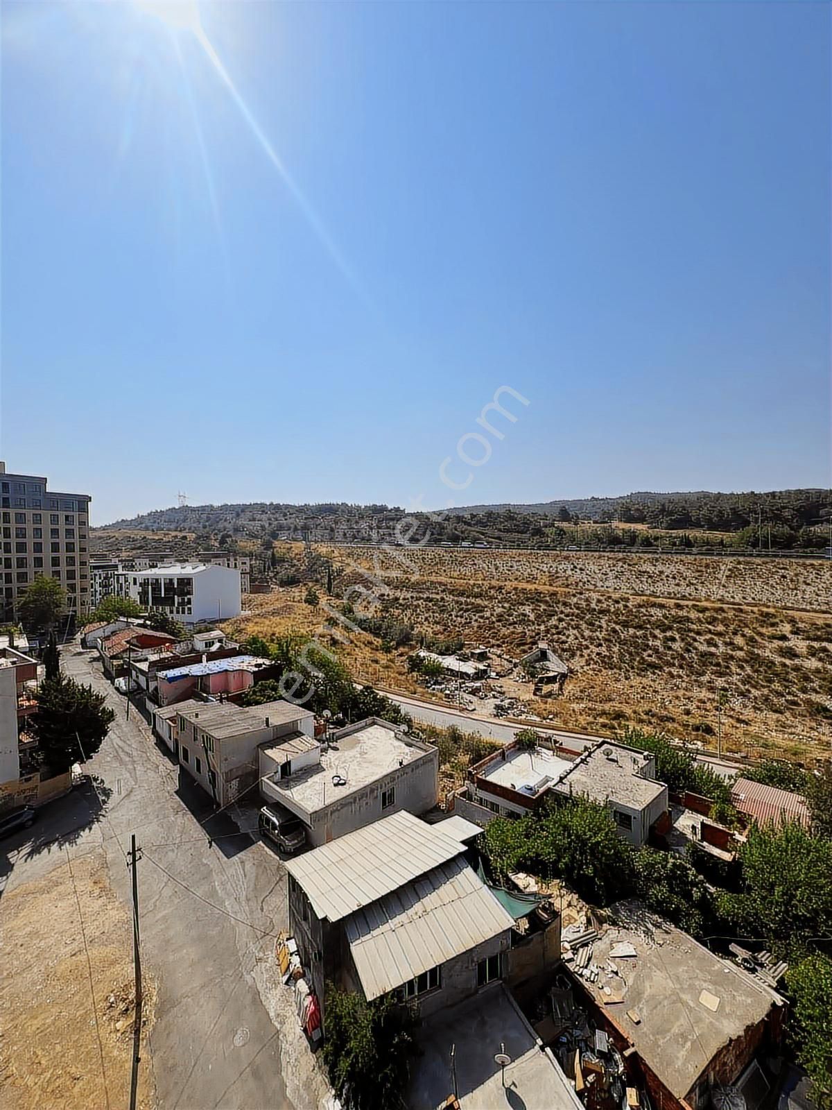 Batı Çıkışına Yakın Güvenlikli Havuzlu Sitede 2 + 1 Daire - Görsel 31