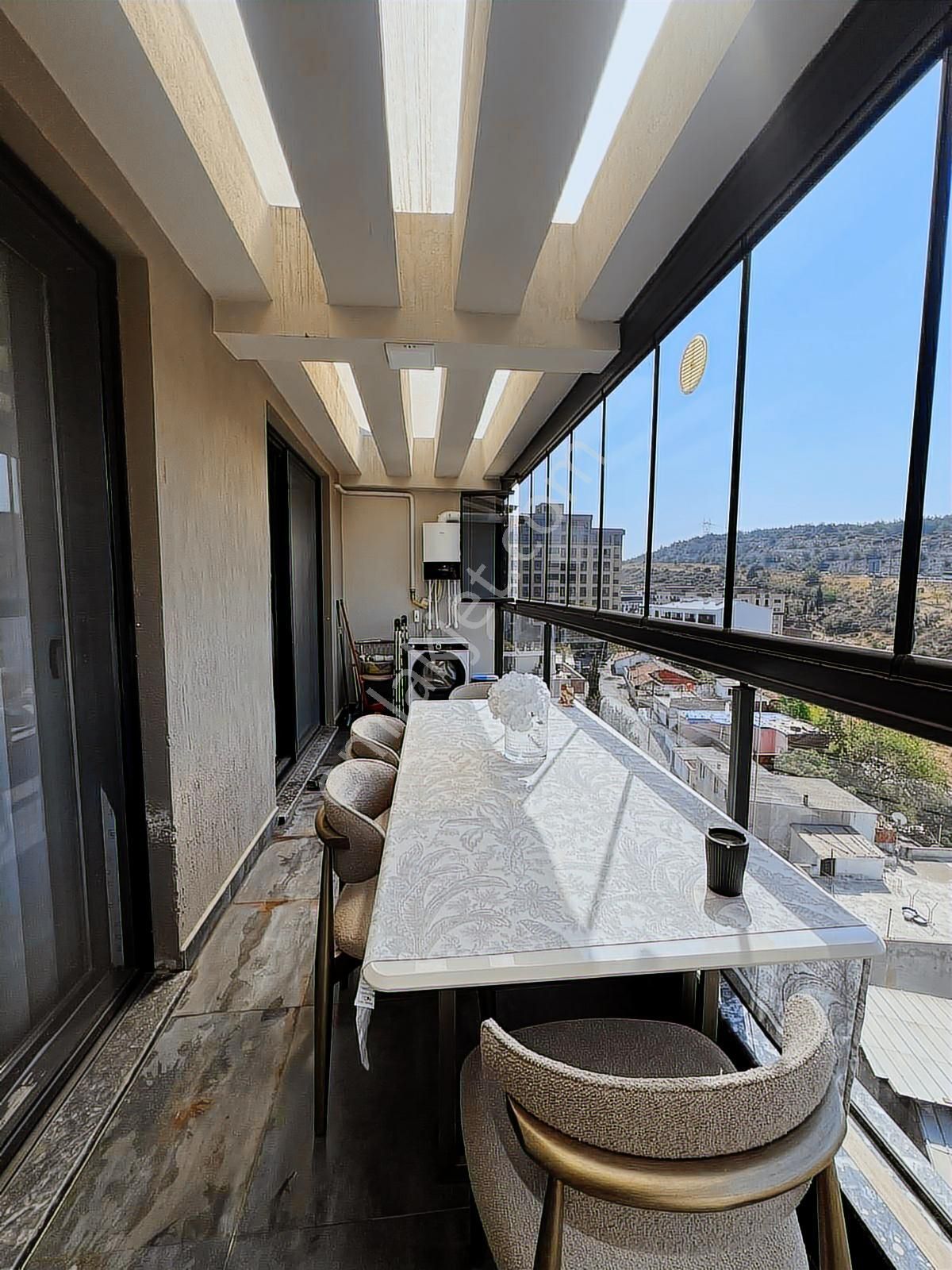 Batı Çıkışına Yakın Güvenlikli Havuzlu Sitede 2 + 1 Daire - Görsel 22