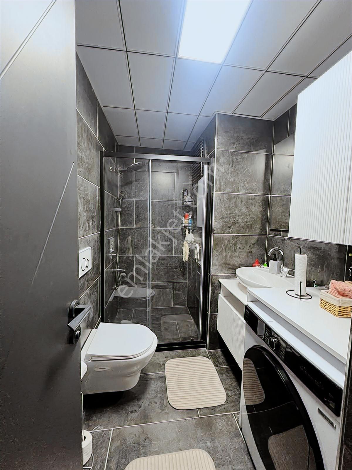 Batı Çıkışına Yakın Güvenlikli Havuzlu Sitede 2 + 1 Daire - Görsel 20