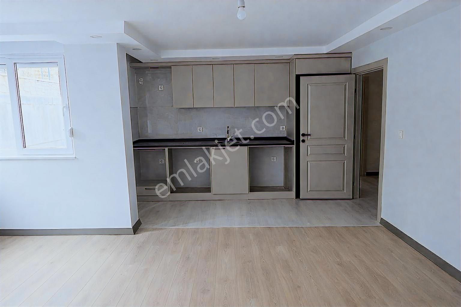Tapu Masrafsız 2+1 Giriş Kat Daire