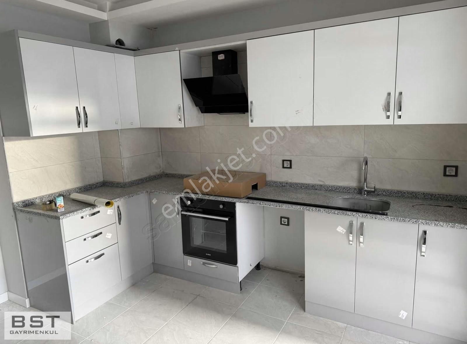 Erenler Mh Fetih Cd 100m Halı Saha Yanı 3 + 1 110 M2 Net - Görsel 6