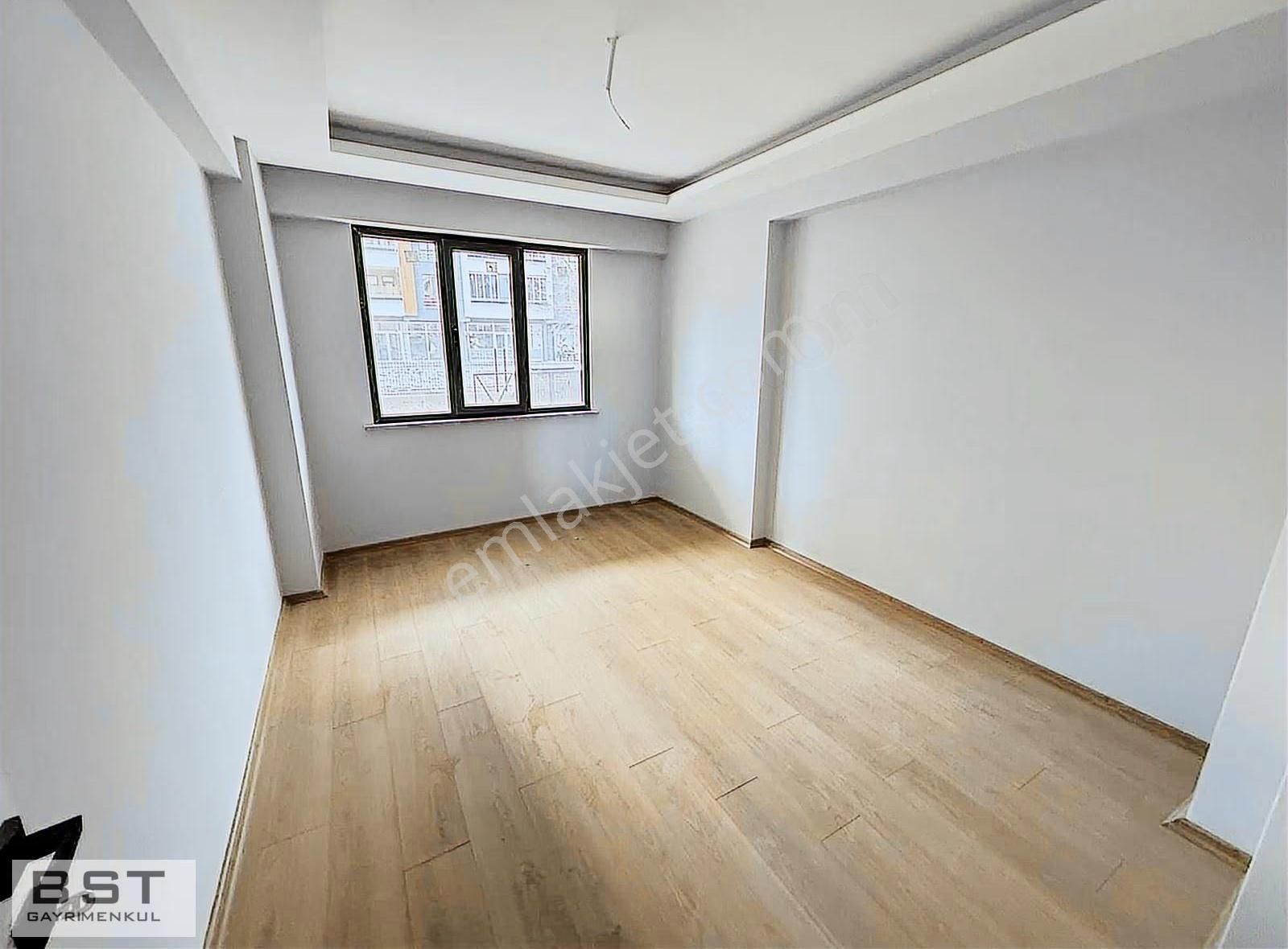 Erenler Mh Fetih Cd 100m Halı Saha Yanı 3 + 1 110 M2 Net - Görsel 16