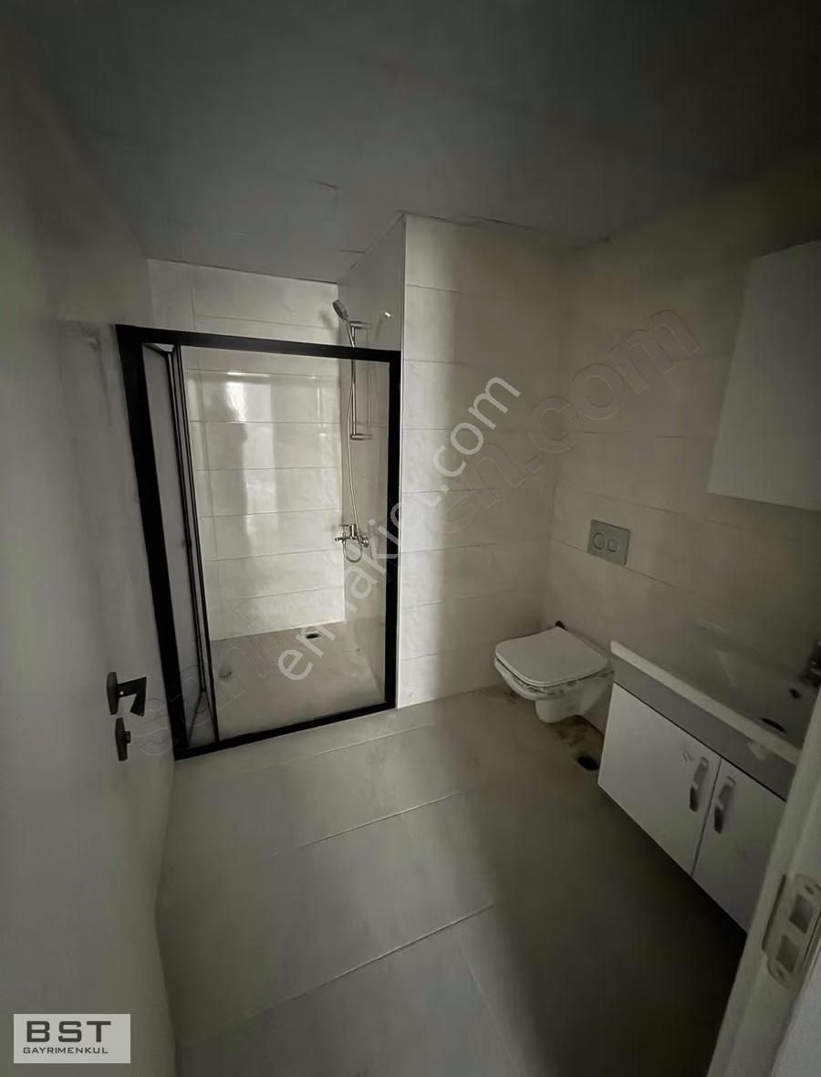 Erenler Mh Fetih Cd 100m Halı Saha Yanı 3 + 1 110 M2 Net - Görsel 15