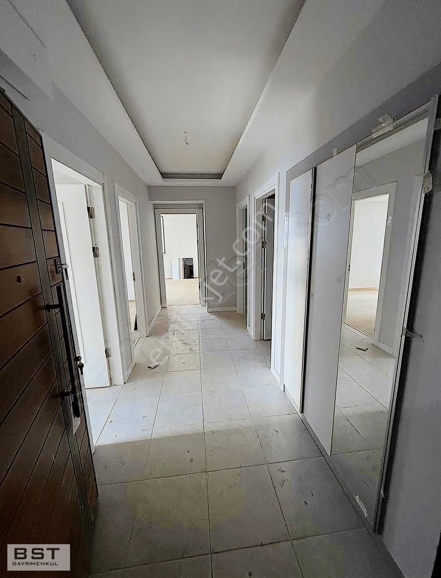 Erenler Mh Fetih Cd 100m Halı Saha Yanı 3 + 1 110 M2 Net - Görsel 23