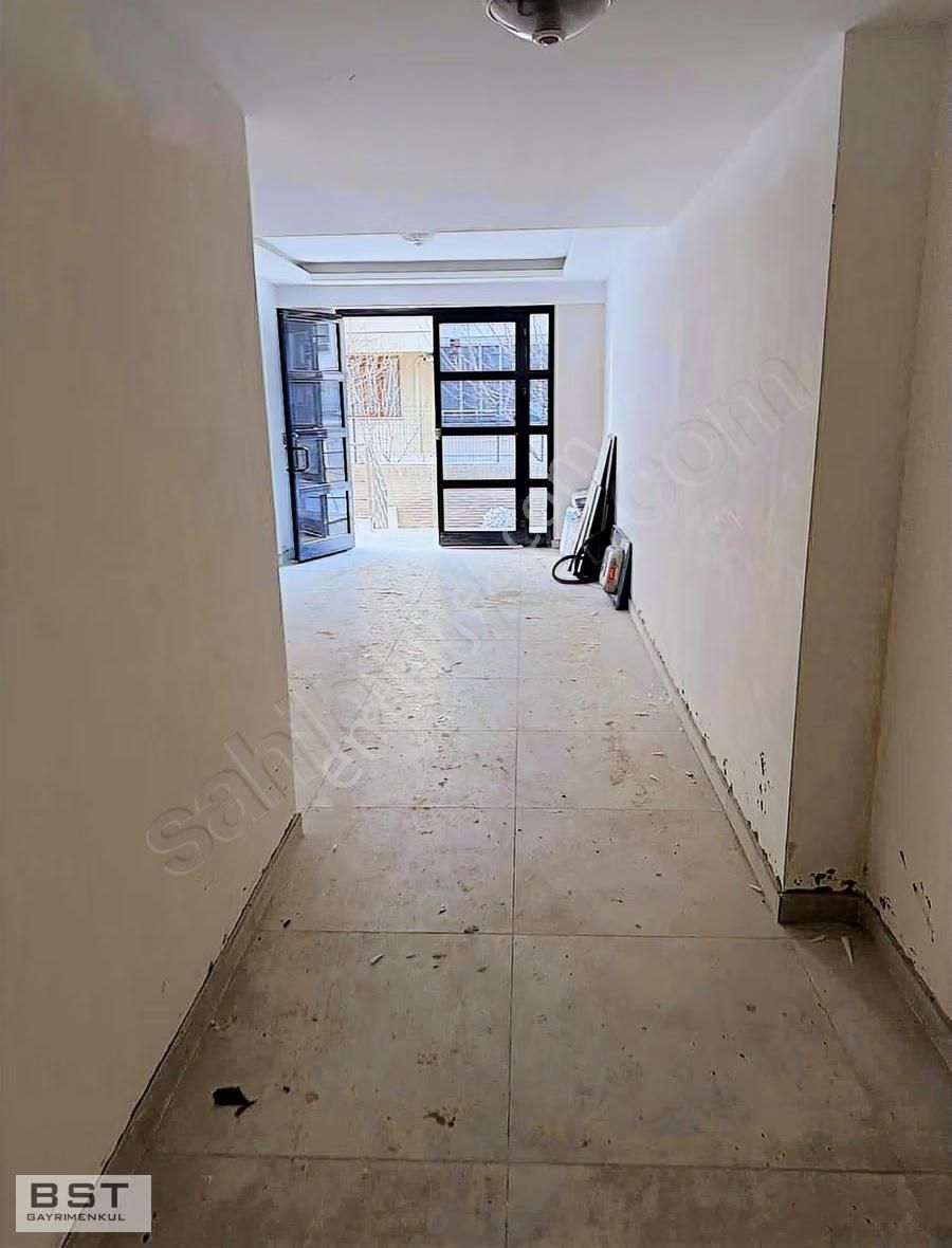 Erenler Mh Fetih Cd 100m Halı Saha Yanı 3 + 1 110 M2 Net - Görsel 18