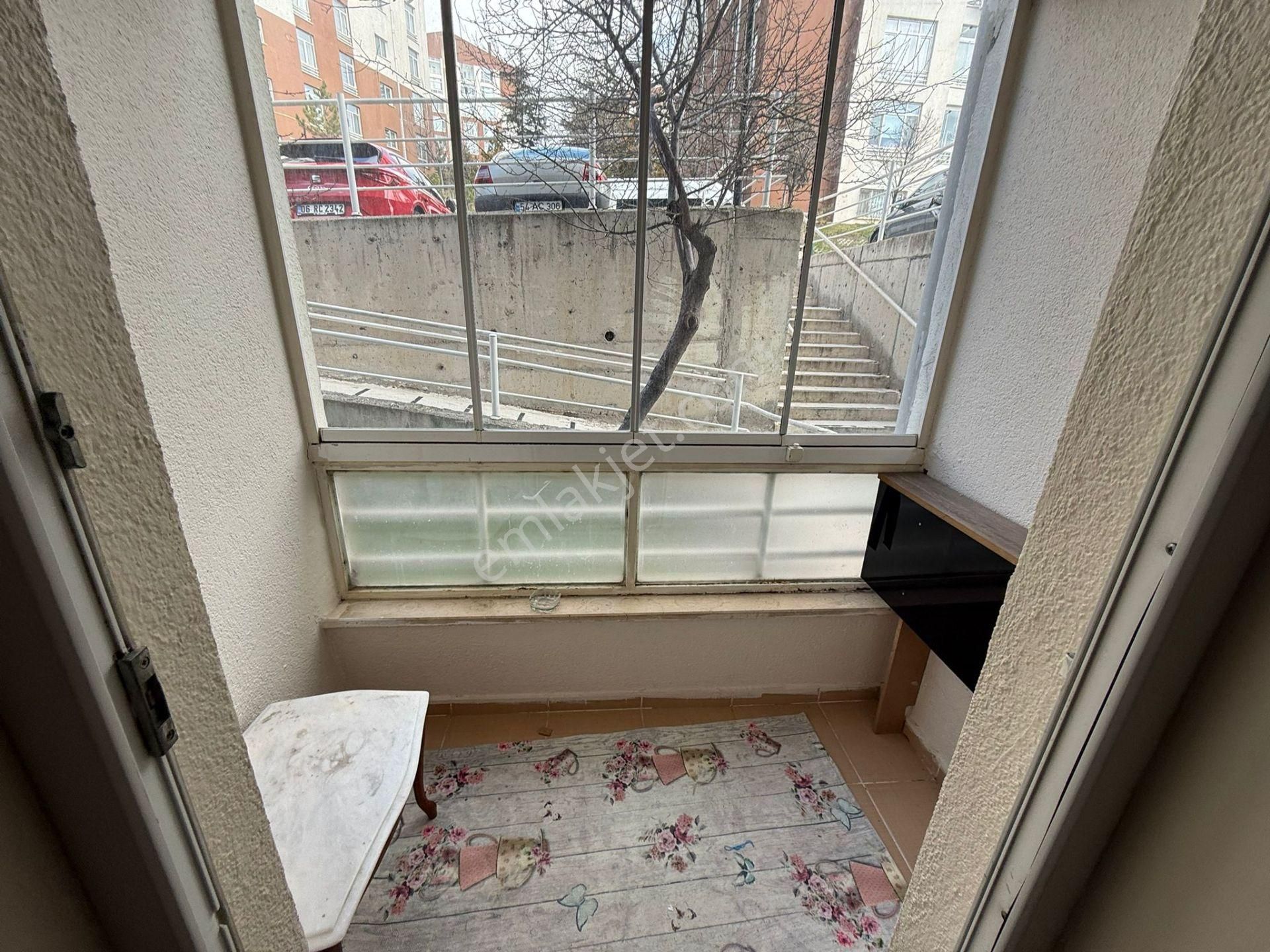 Krc'den Esentepe Toki Bloklarında Satılık 2+1 Daire - Görsel 5