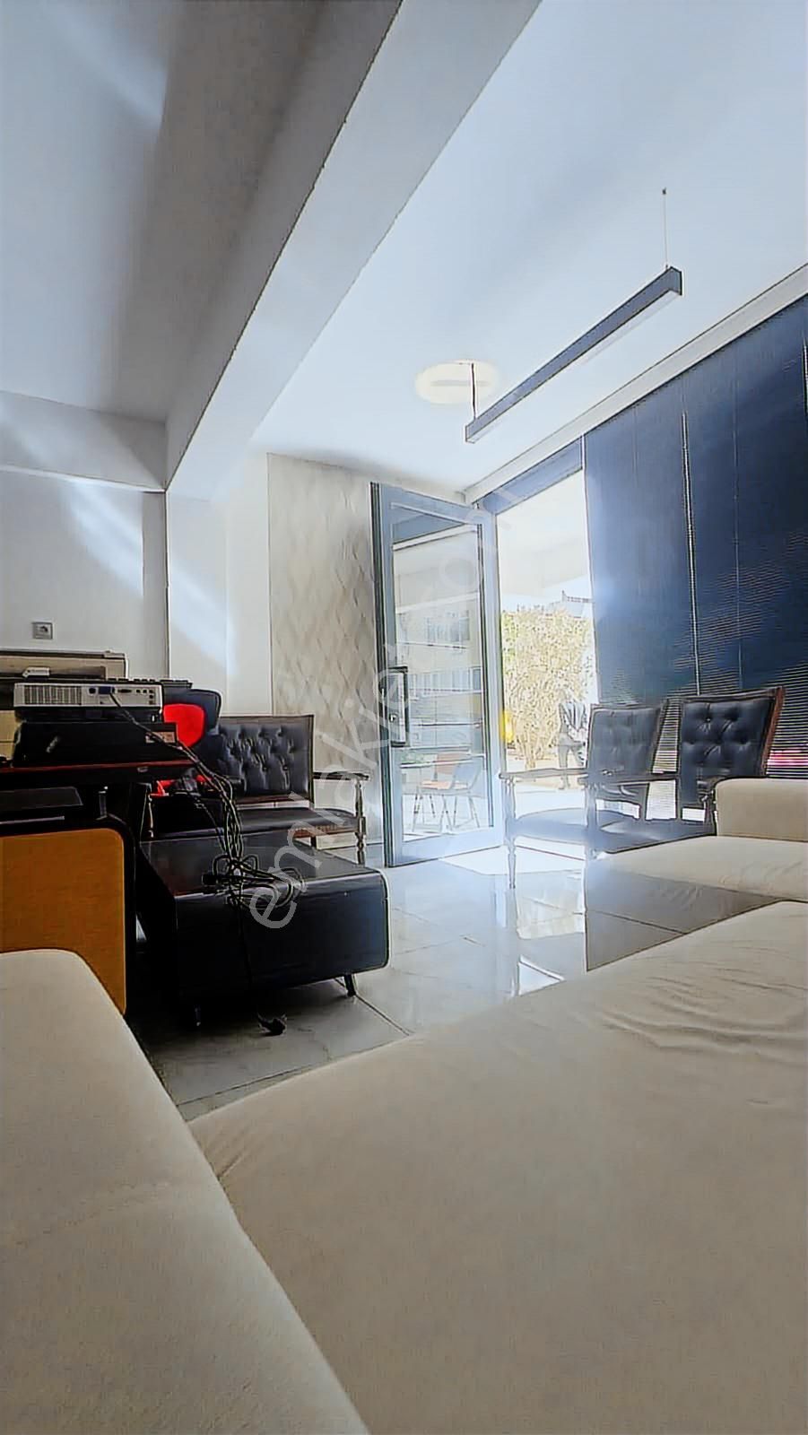 Şehrin Kalbinde Eşyalı Kiralık Ofis - Görsel 6