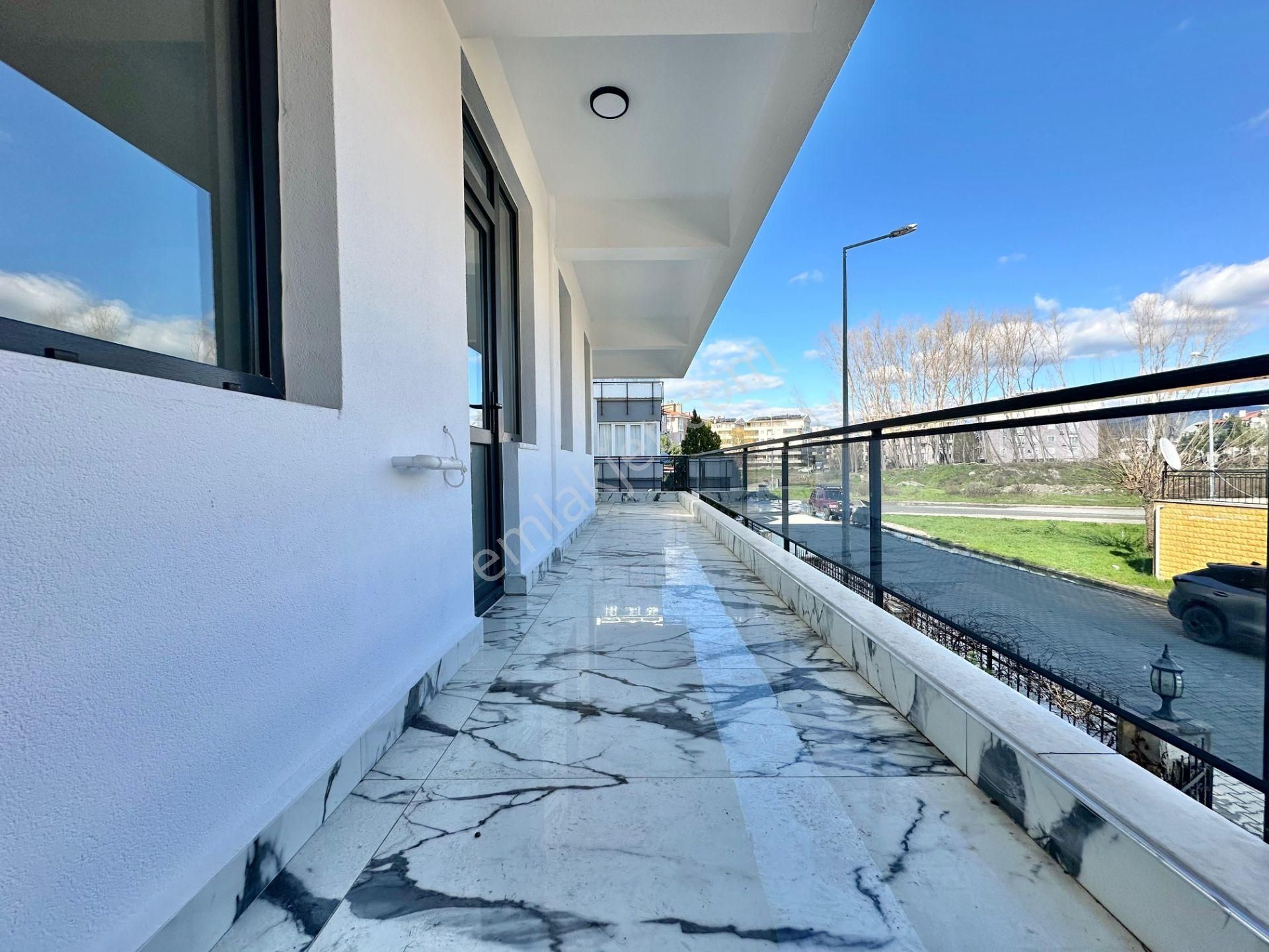 ꧁yetkili Ay Emlak'tan꧁akçay'da Arakat Ön Cephe Ayrı Mutfaklı Lüks Tasarım Satılık 2+1 Daire - Görsel 11