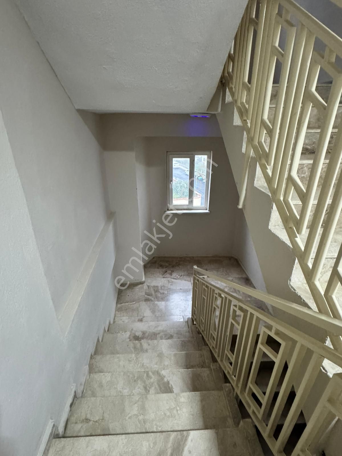 Anamur İskele Mahallesi Mamure Apartmanı Satılık 2. Kat 3+1 Yazlık+kışlık Daire - Görsel 9