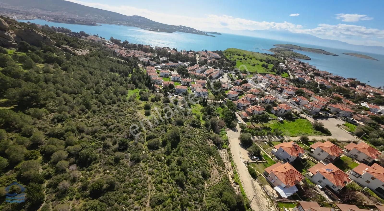 Eski Foça Merkezde Satılık Tarla Deniz Manzaralı, Yola Cepheli - Görsel 19