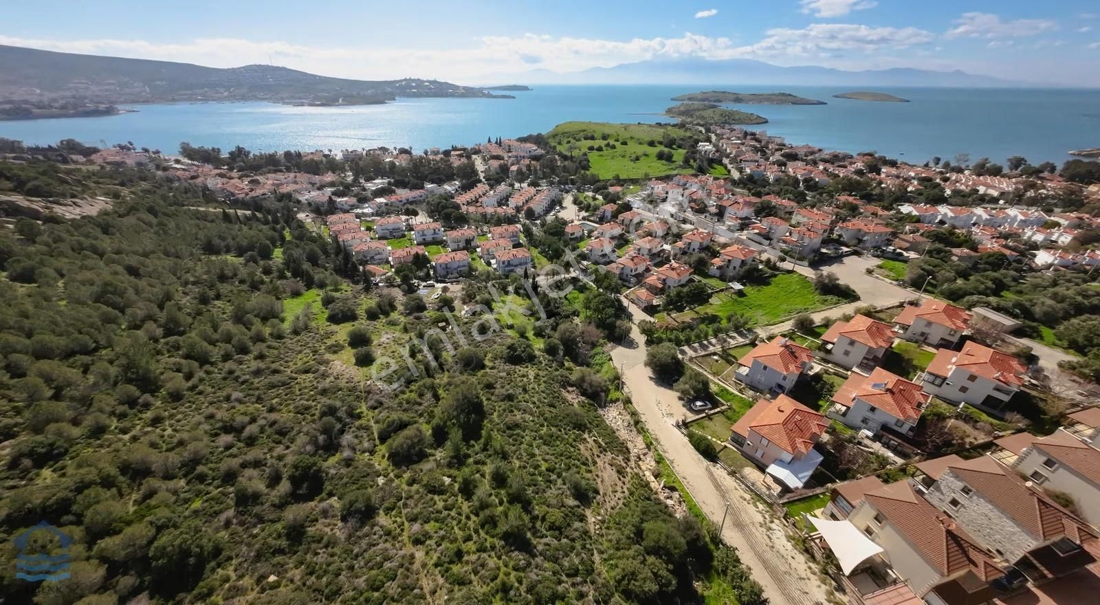 Eski Foça Merkezde Satılık Tarla Deniz Manzaralı, Yola Cepheli - Görsel 11