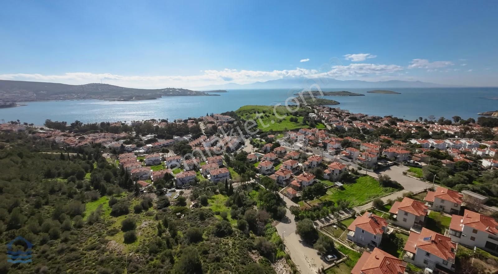 Eski Foça Merkezde Satılık Tarla Deniz Manzaralı, Yola Cepheli - Görsel 3