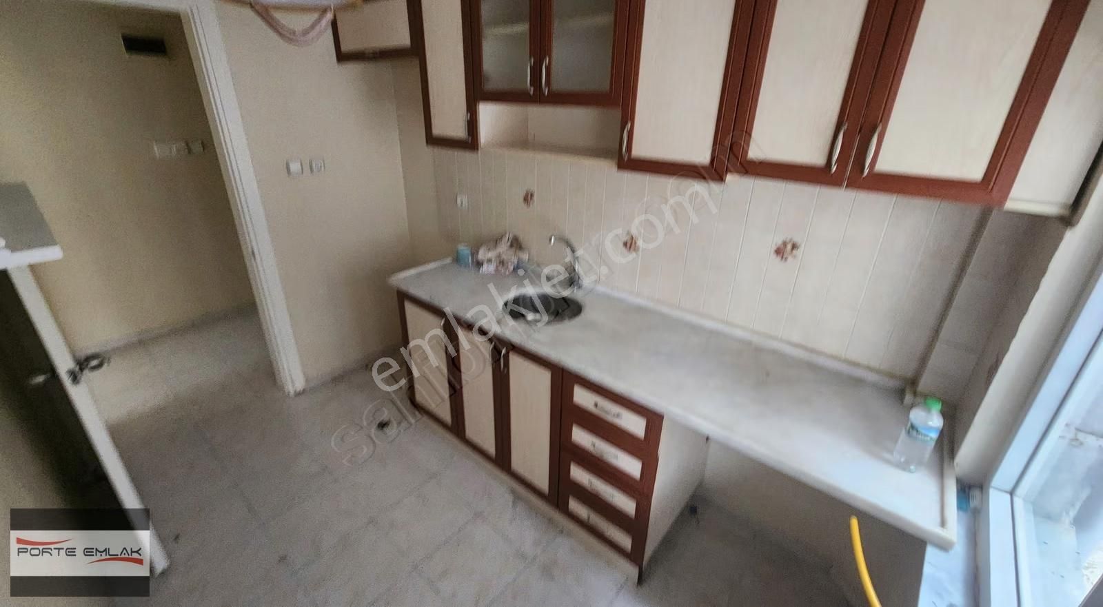 Pazar Pazarında Kiralık Giriş Kat 2+1 Daire - Görsel 3