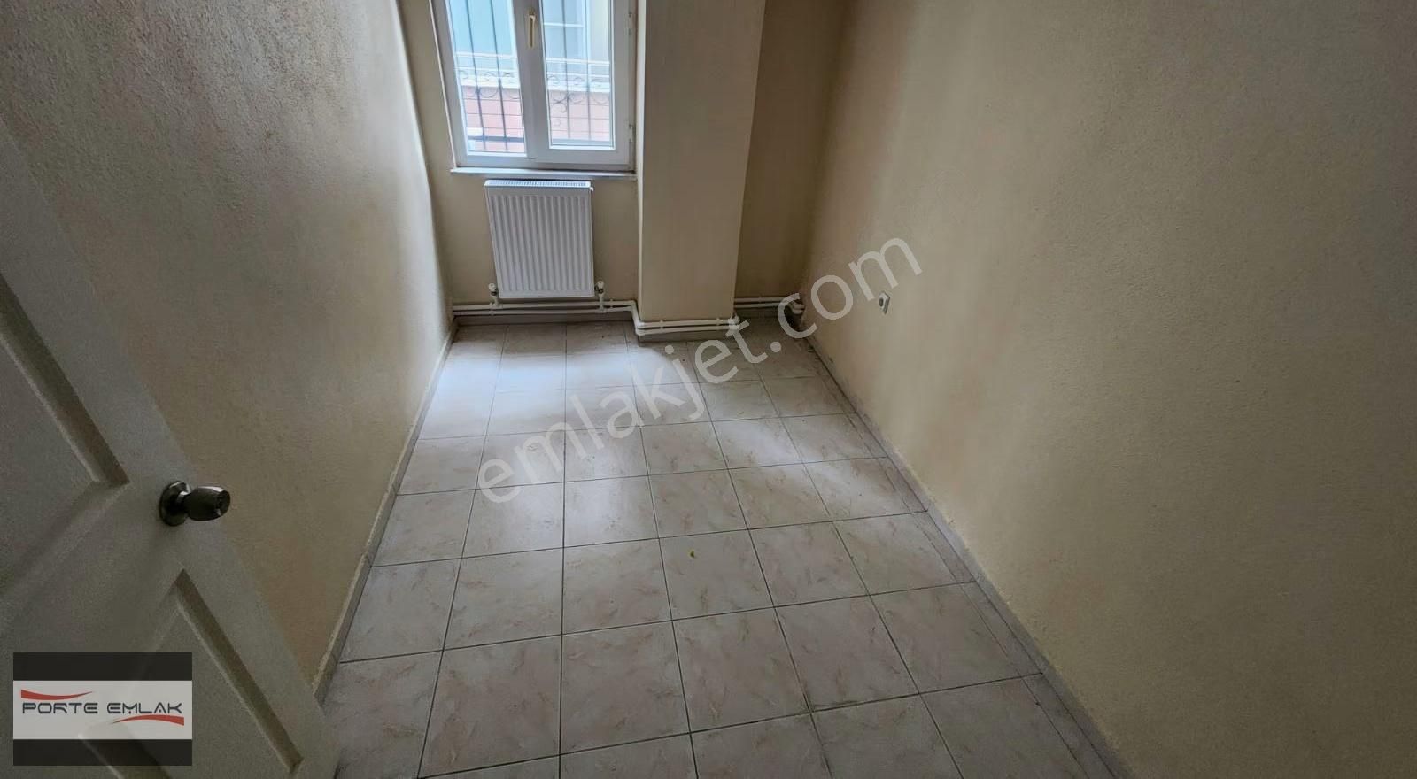 Pazar Pazarında Kiralık Giriş Kat 2+1 Daire - Görsel 4