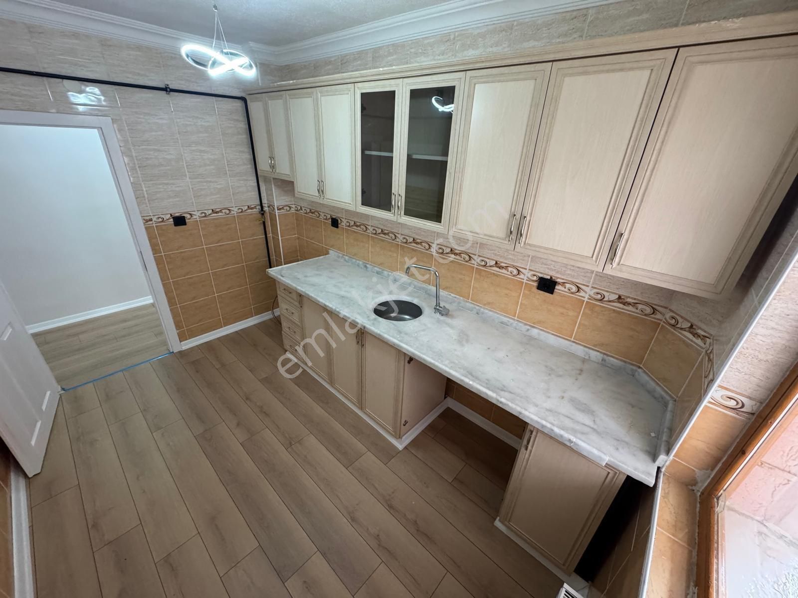 Mareşal Çakmak Mh'de Masrafsız Satılık 3+1 Yüksek Giriş Daire - Görsel 6