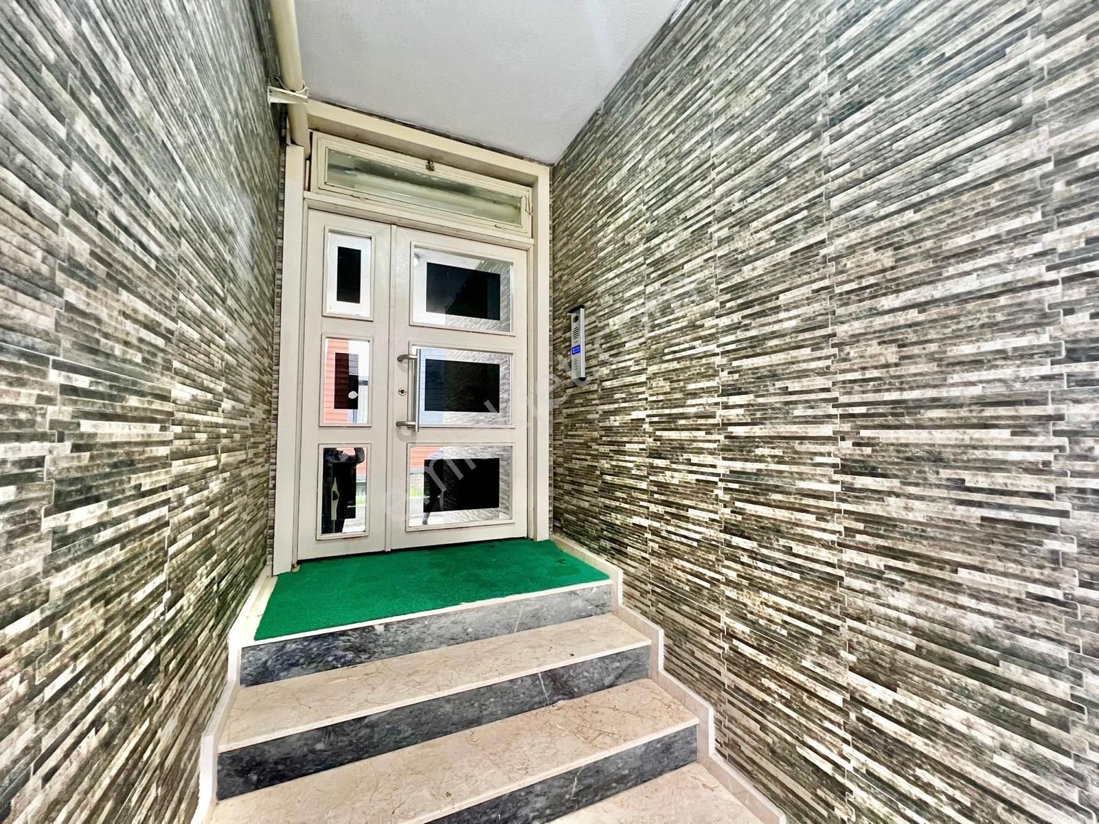 ꧁ay Emlaktan꧂akçay'da Full Kredili Ön Cephe Kombili Asansörlü Muhteşem Konumlu Satılık 1+1 Daire - Görsel 25